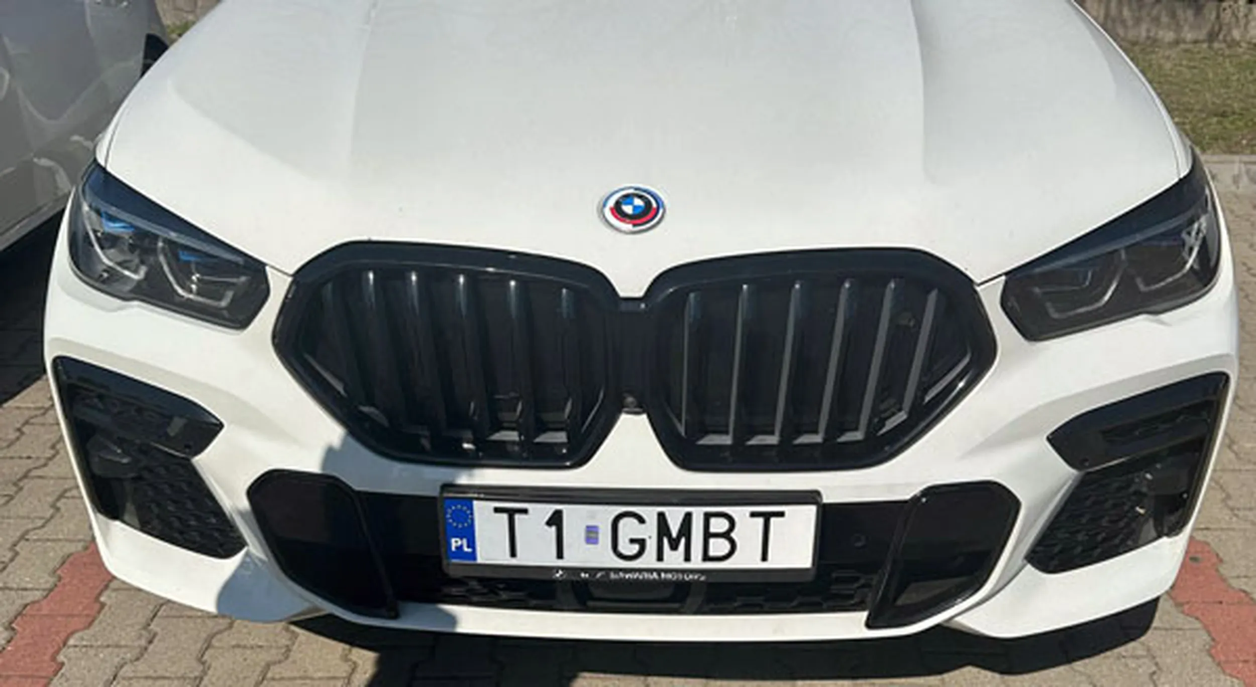 Fajny numer, blacha T1 GMBT