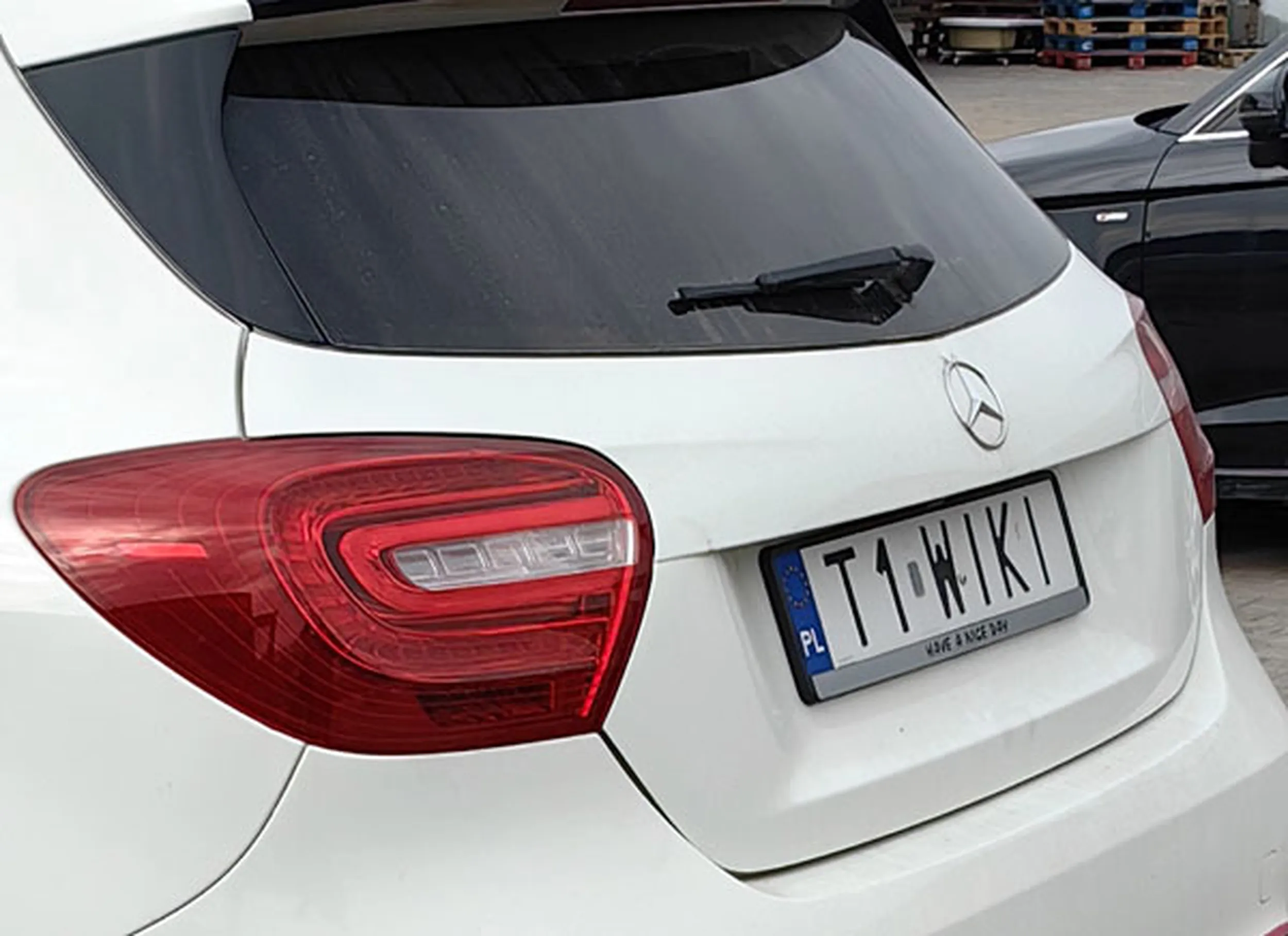 Fajny numer, blacha T1 WIKI