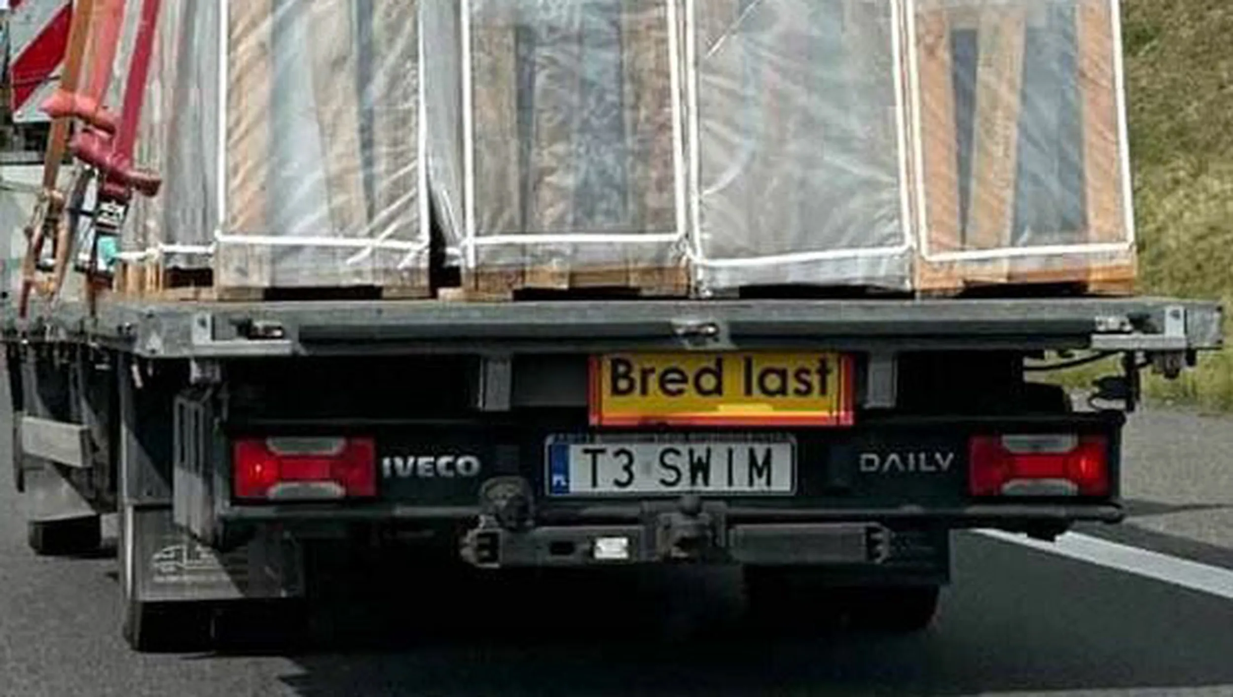 Fajny numer, blacha T3 SWIM