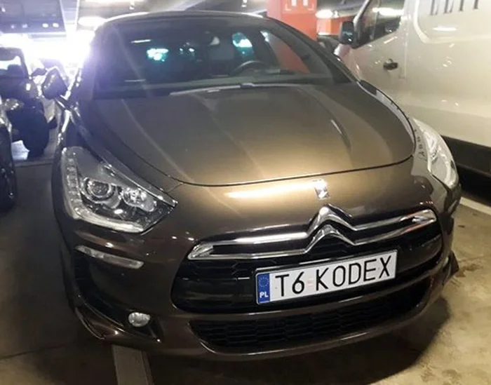 Fajny numer, blacha T6 KODEX