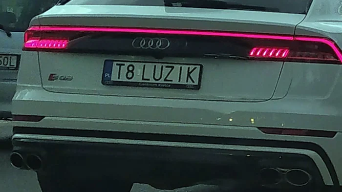 Fajny numer, blacha T8 LUZIK