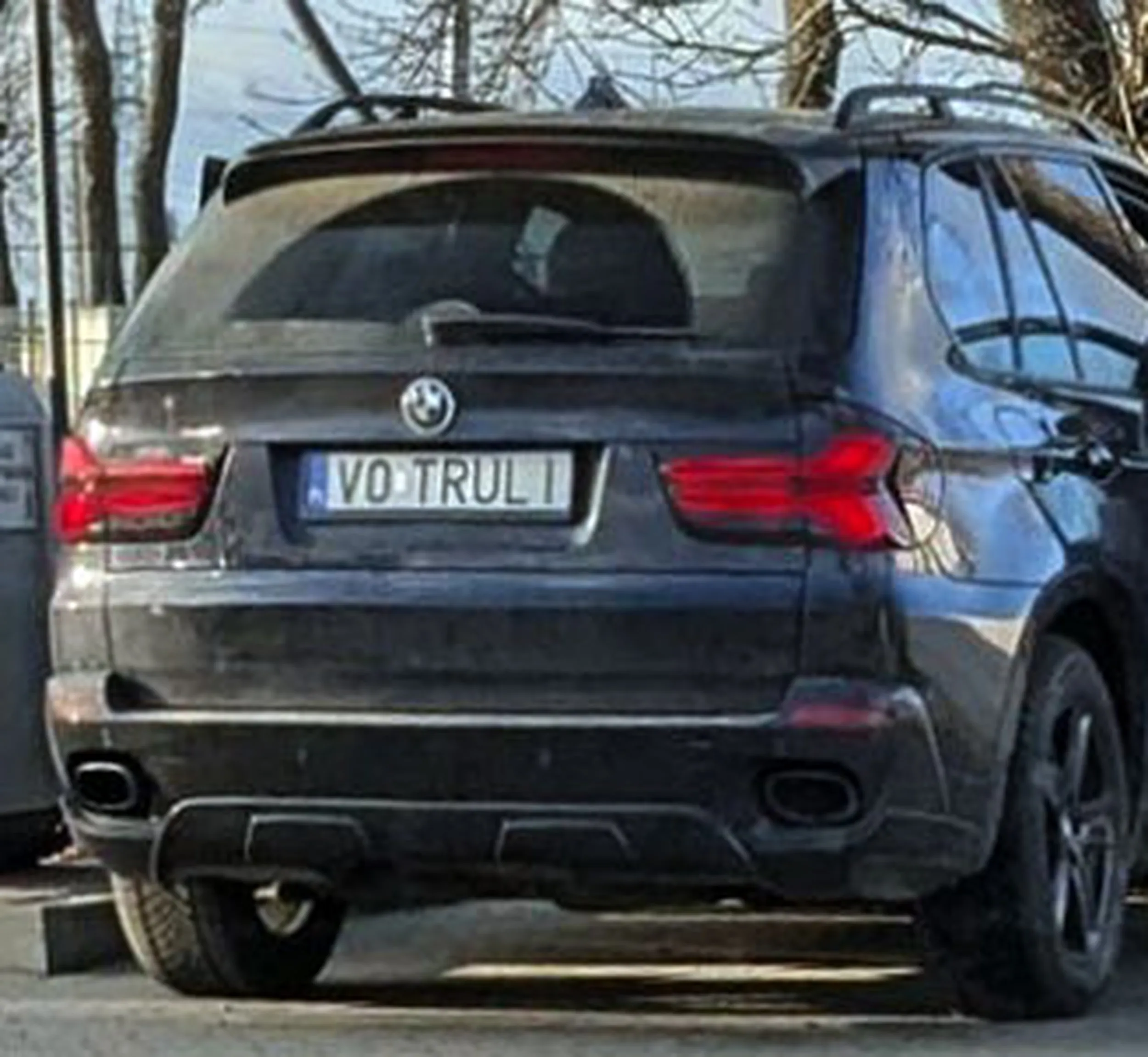 Fajny numer, blacha V0 TRULI