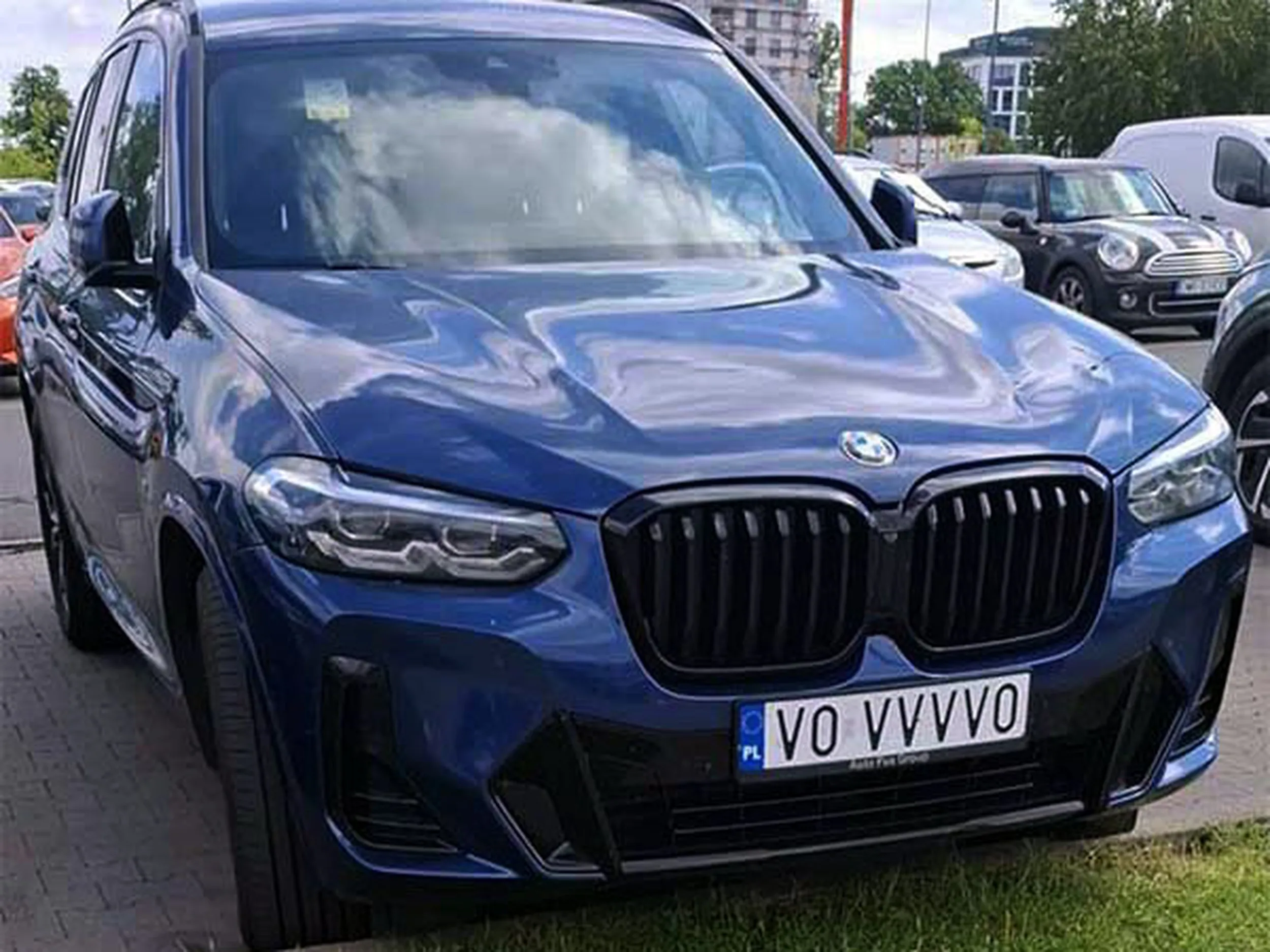 Fajny numer, blacha V0 VVVV0