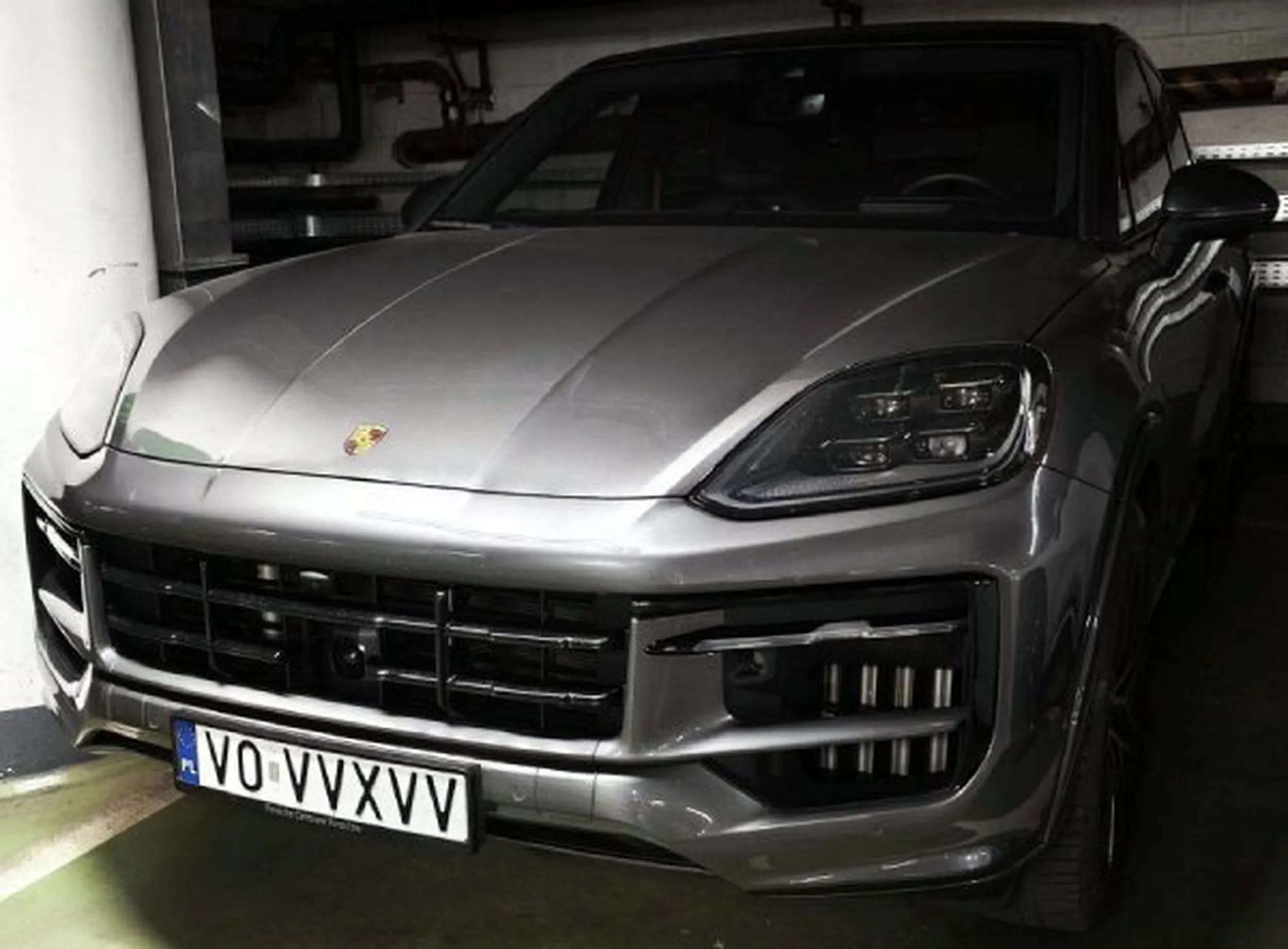 Fajny numer, blacha V0 VVXVV