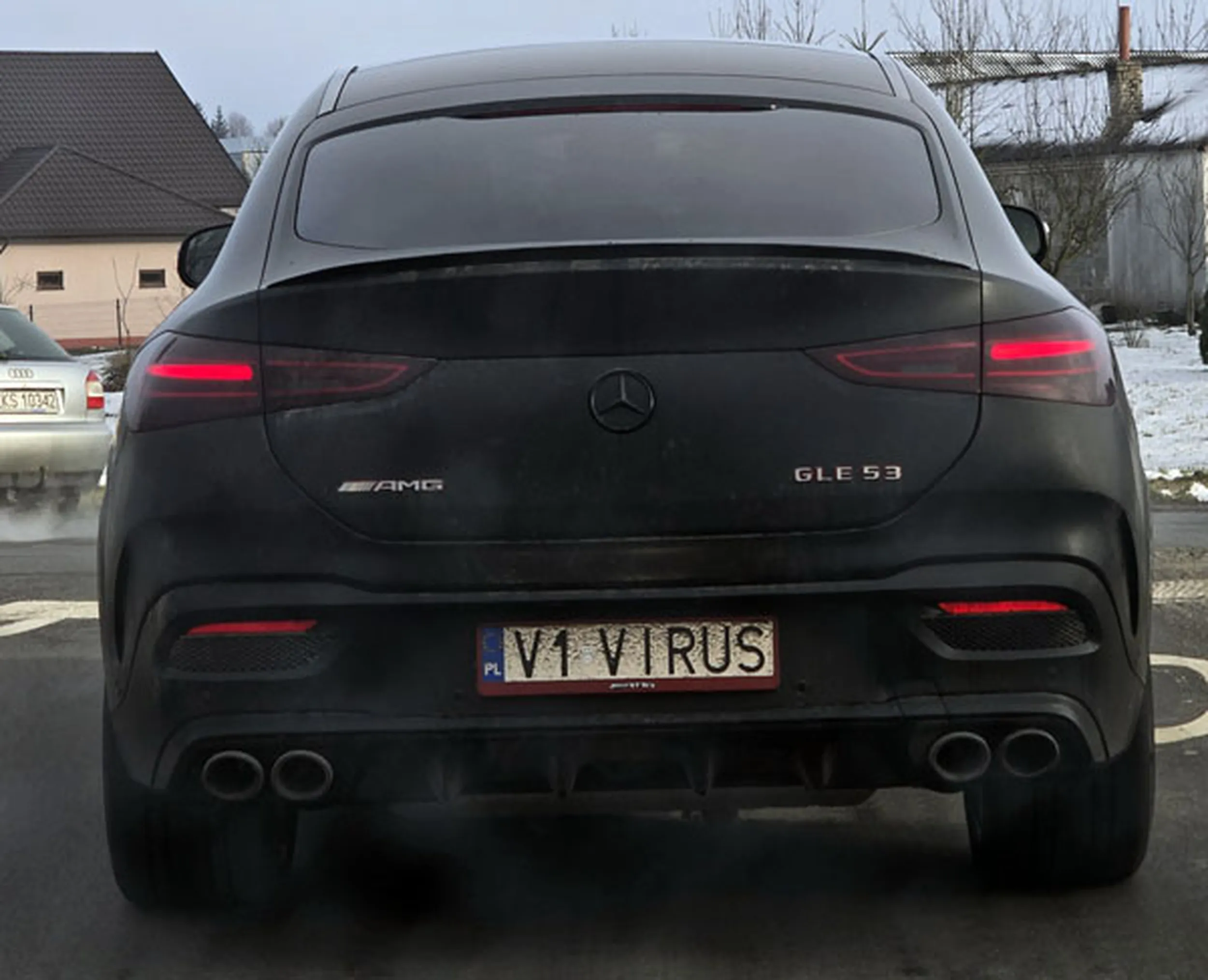 Fajny numer, blacha V1 VIRUS