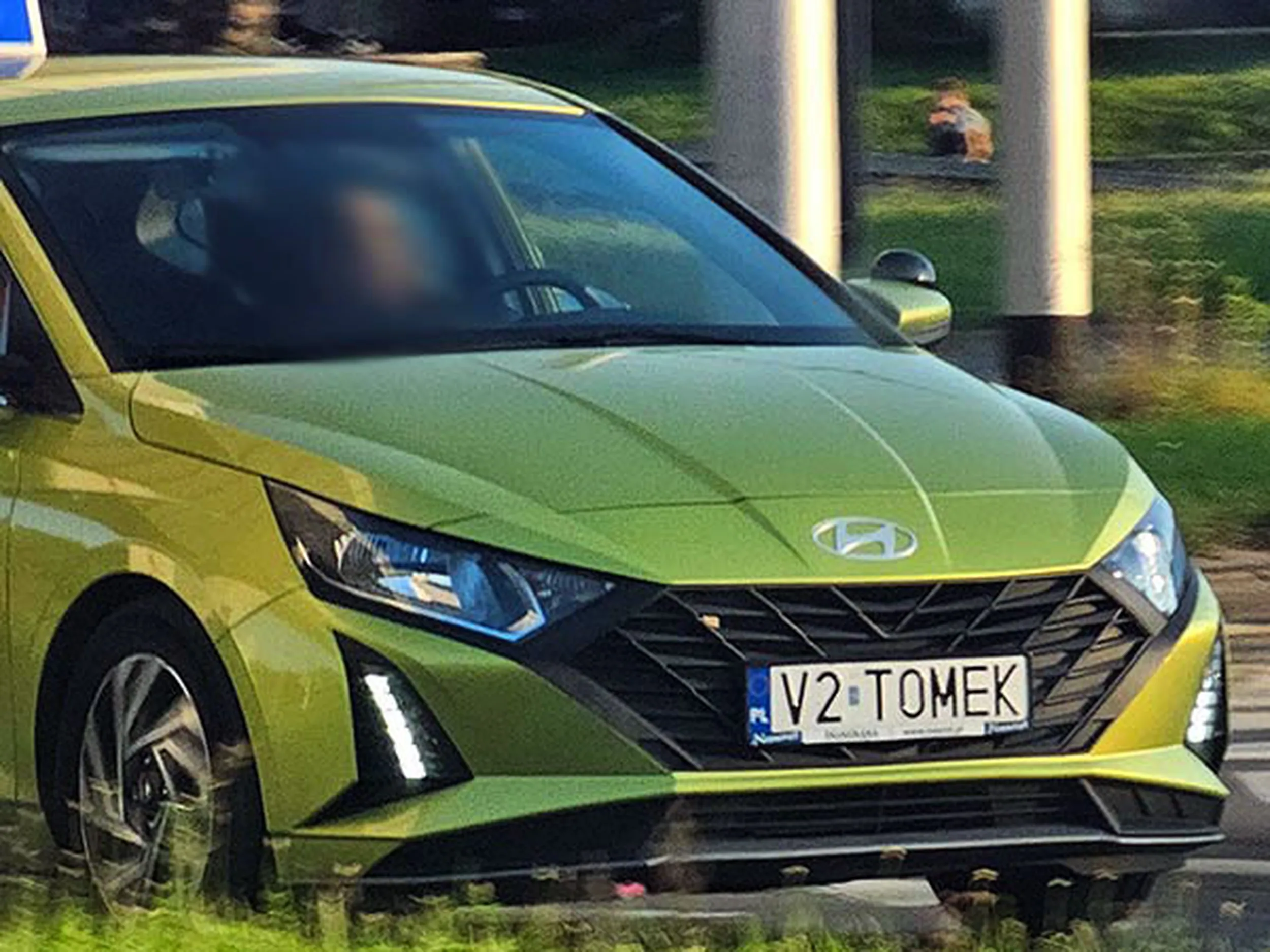 Fajny numer, blacha V2 TOMEK