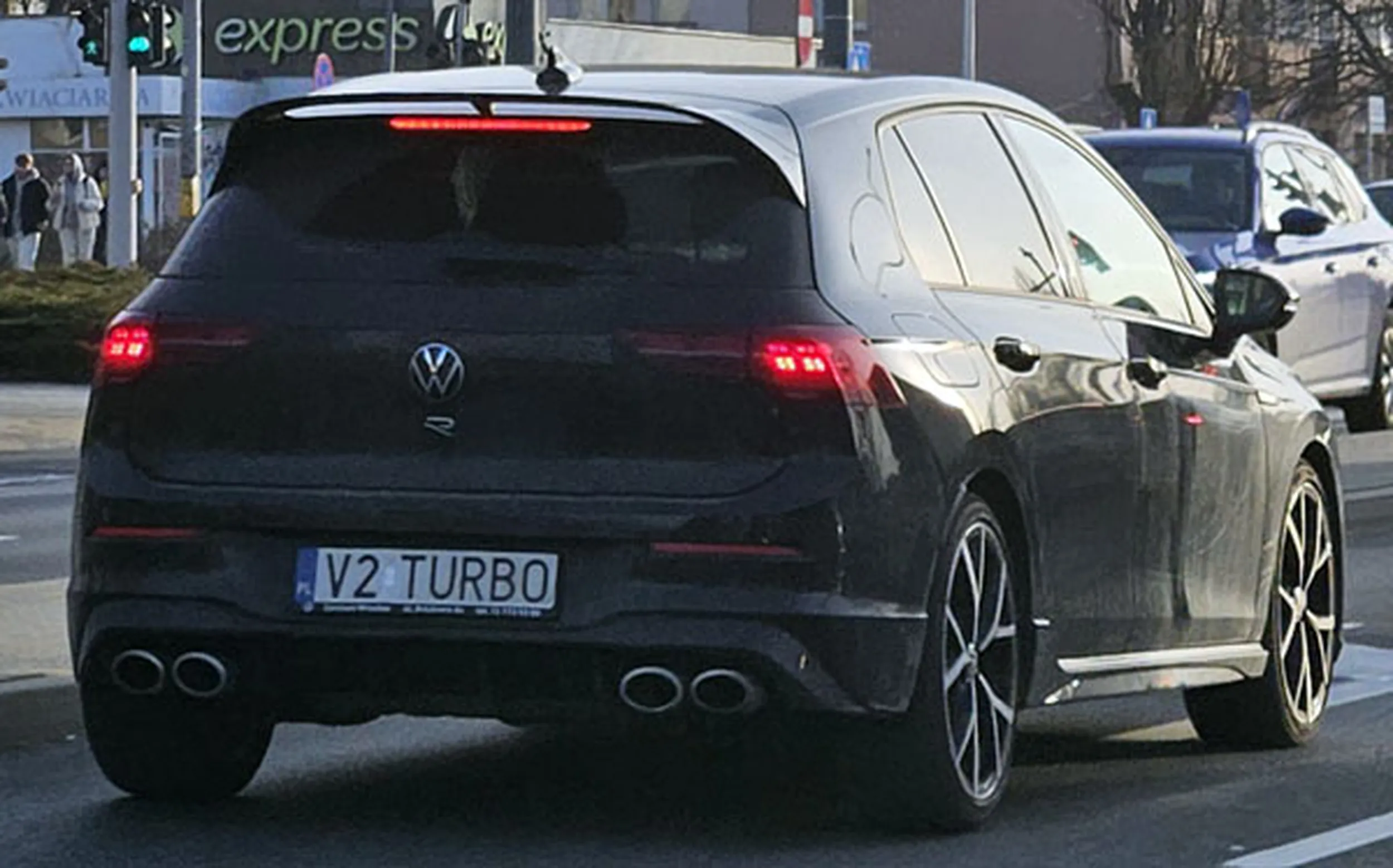 Fajny numer, blacha V2 TURBO