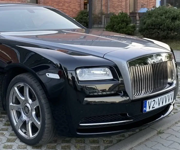 Fajny numer, blacha V2 VVVVV