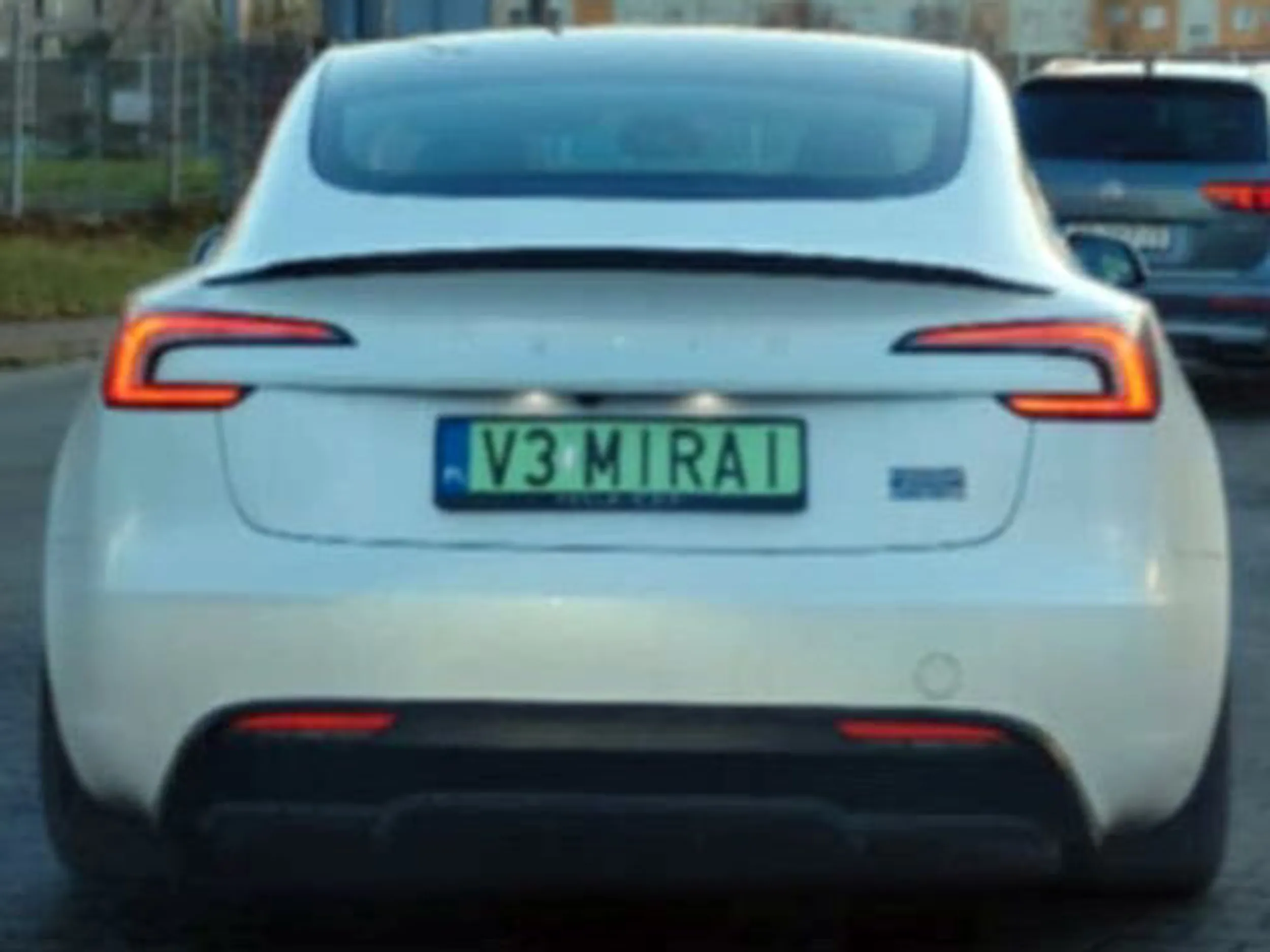 Fajny numer, blacha V3 MIRAI