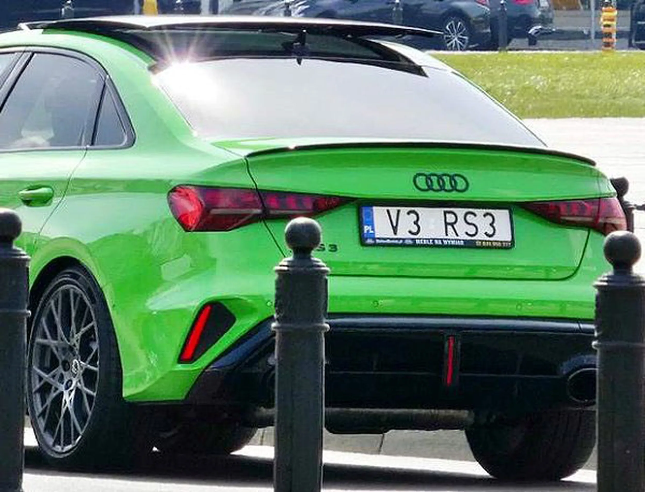 Fajny numer, blacha V3 RS3