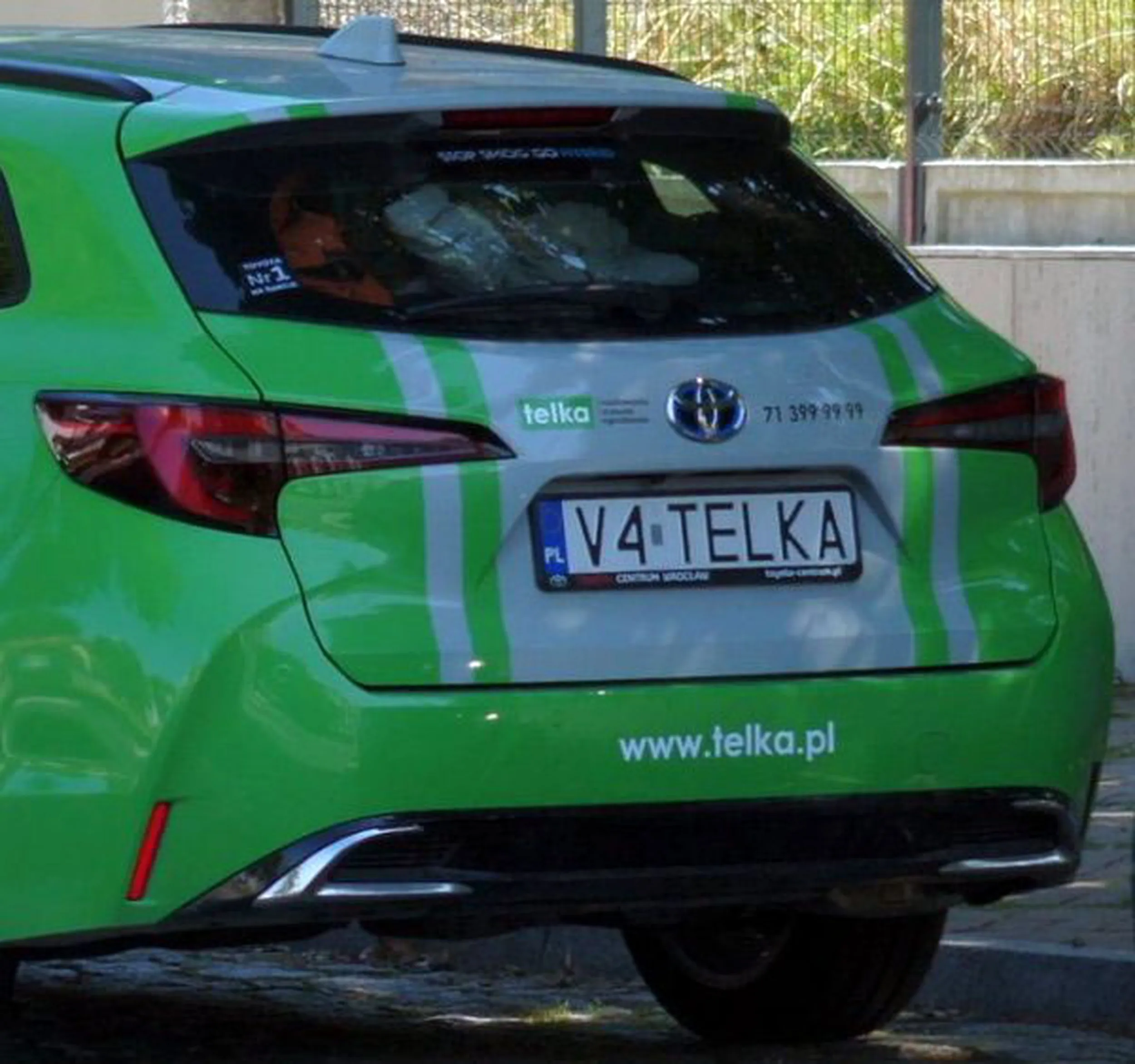 Fajny numer, blacha V4 TELKA