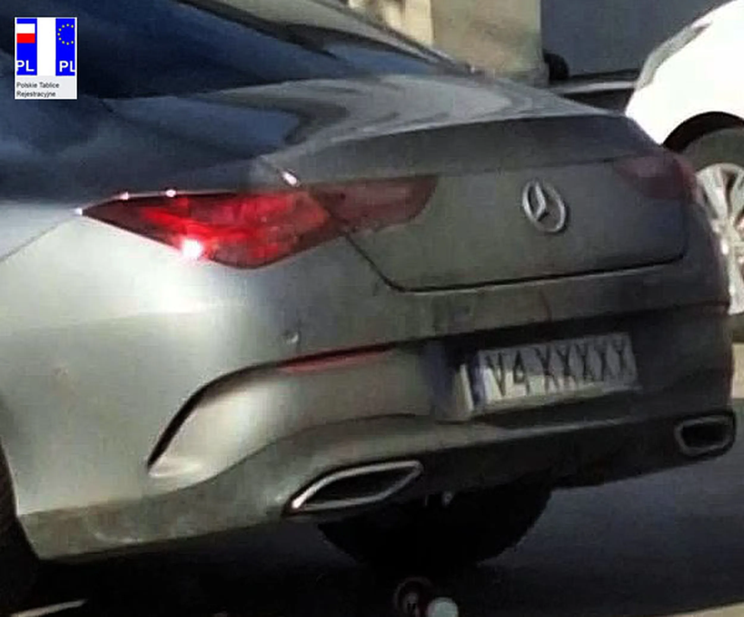 Fajny numer, blacha V4 XXXXX