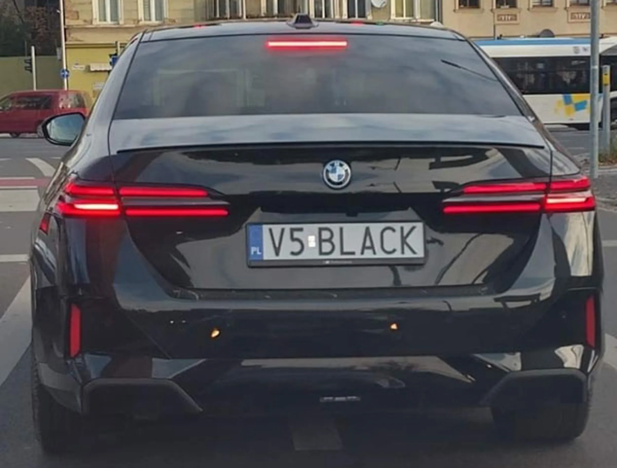 Fajny numer, blacha V5 BLACK