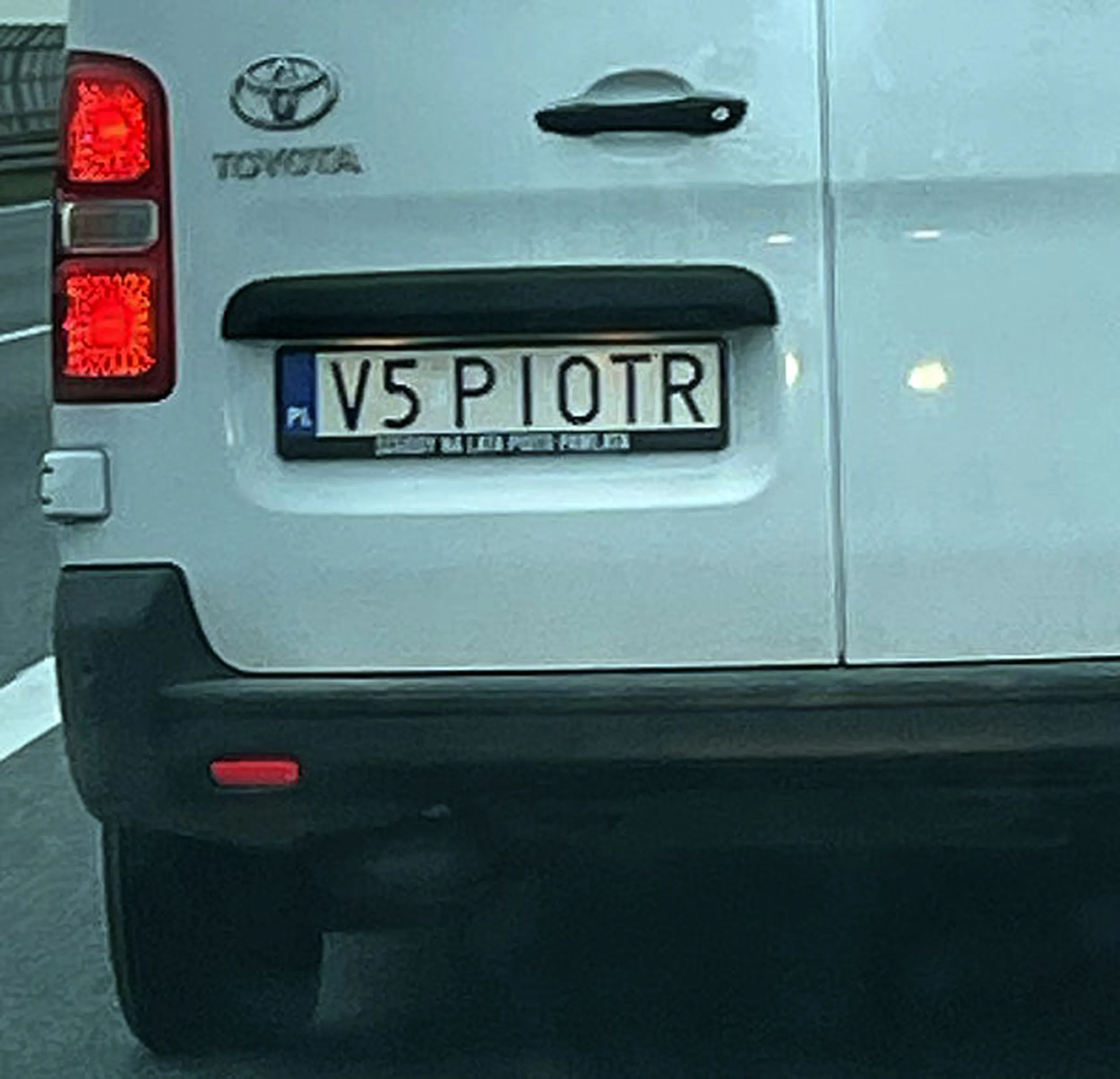 Fajny numer, blacha V5 PIOTR