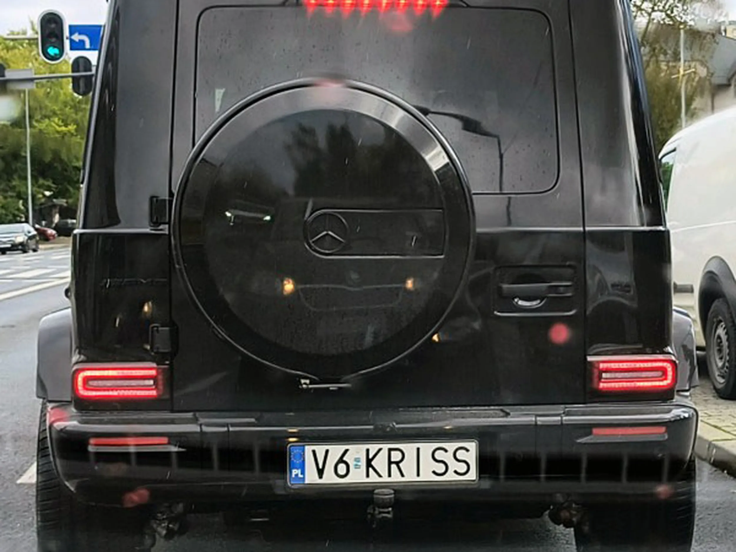 Fajny numer, blacha V6 KRISS