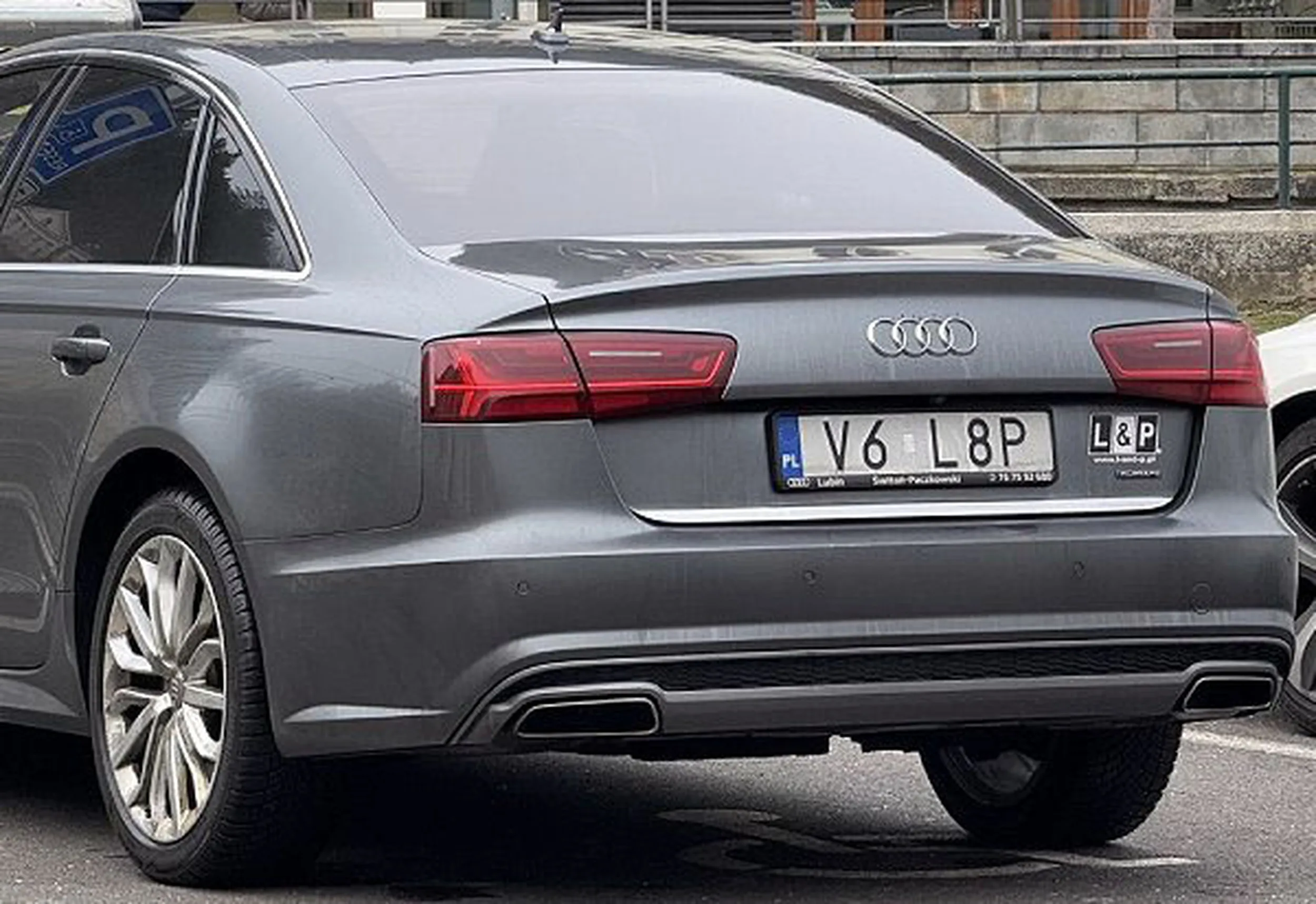 Fajny numer, blacha V6 L8P