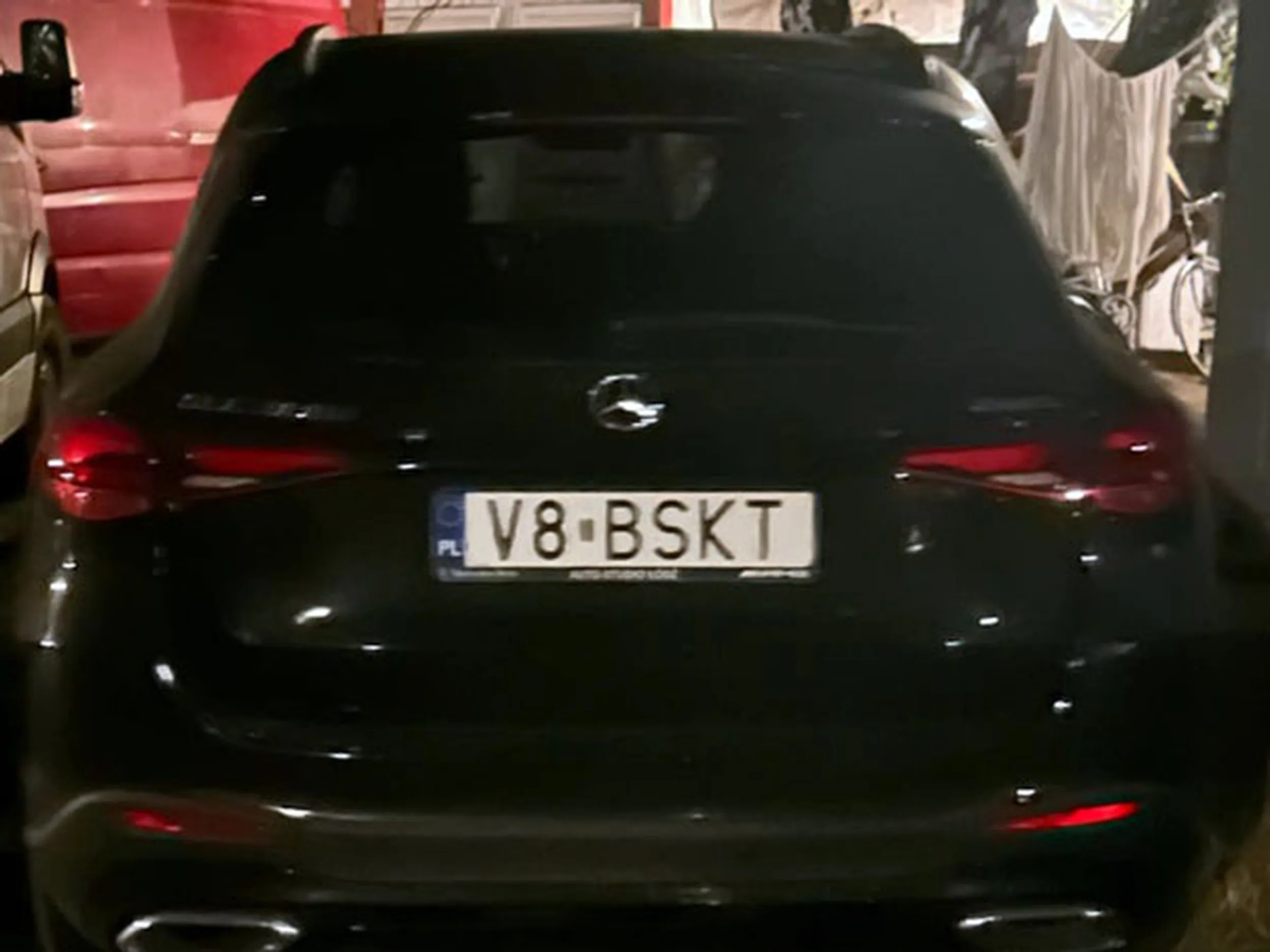 Fajny numer, blacha V8 BSKT