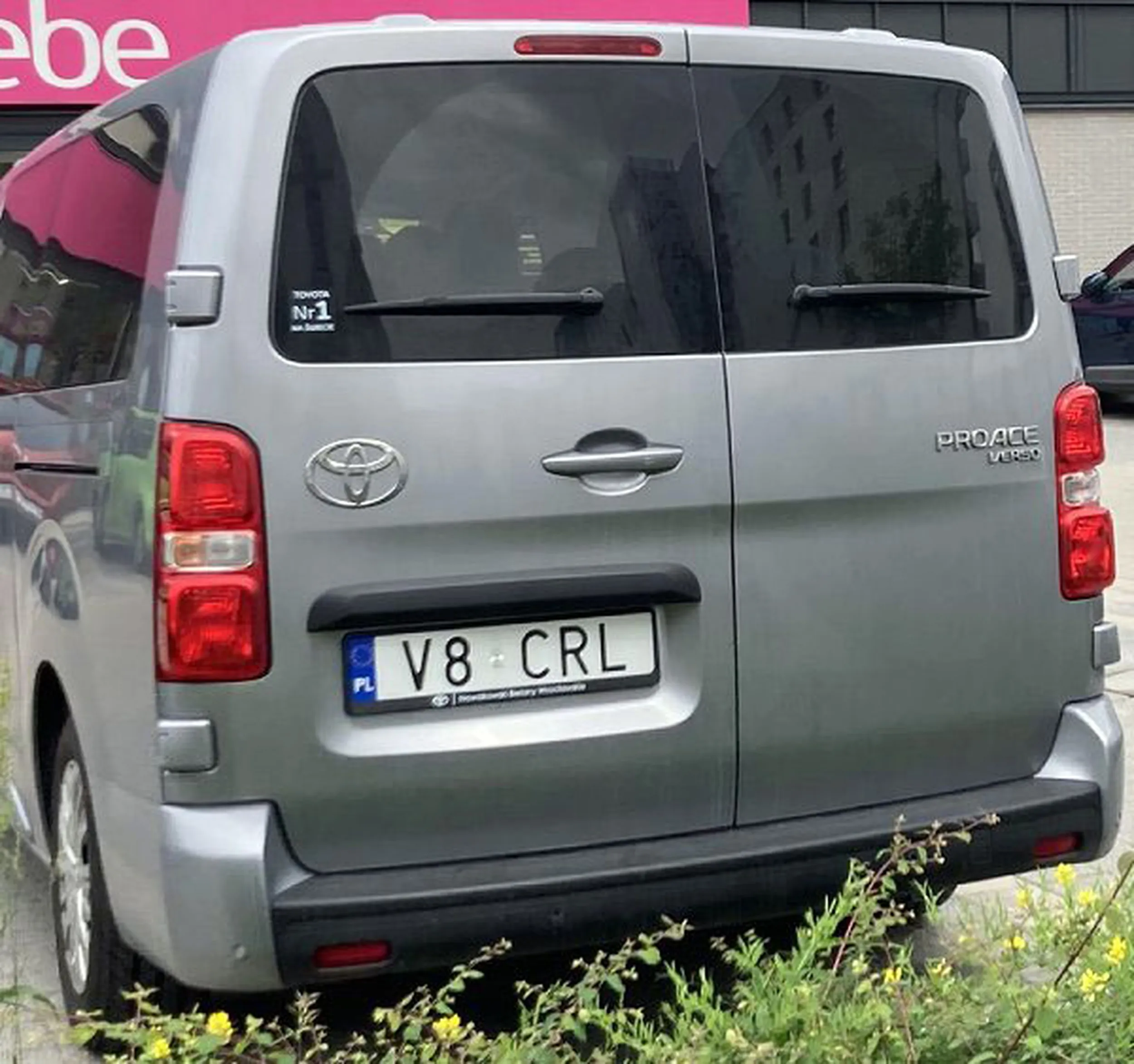 Fajny numer, blacha V8 CRL