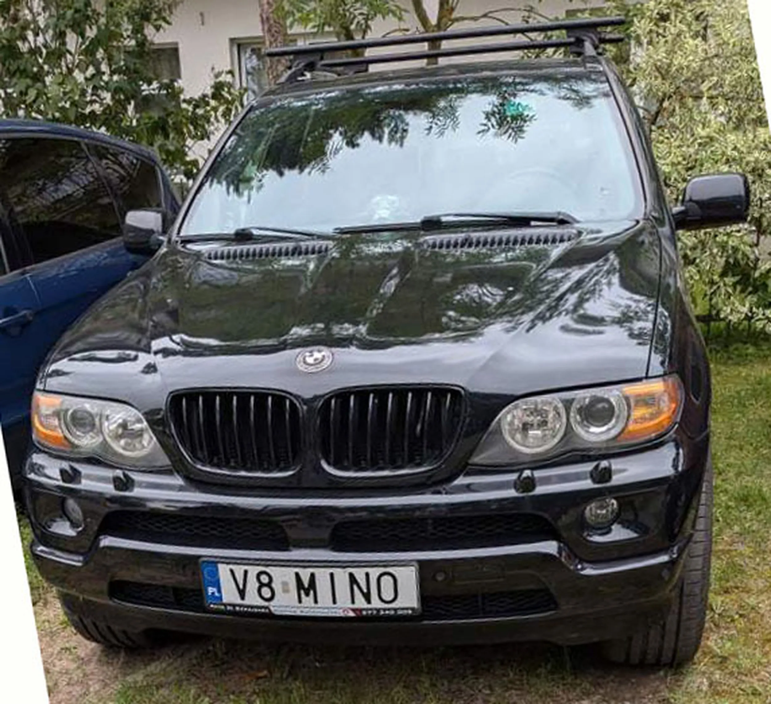 Fajny numer, blacha V8 MINO