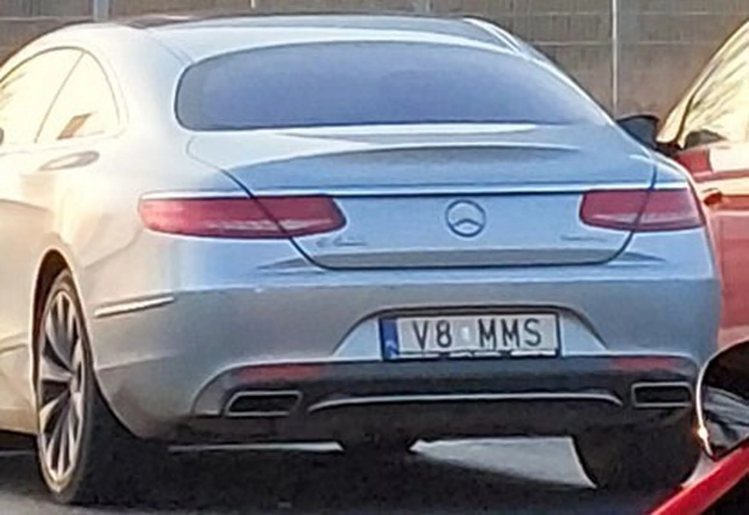 Fajny numer, blacha V8 MMS