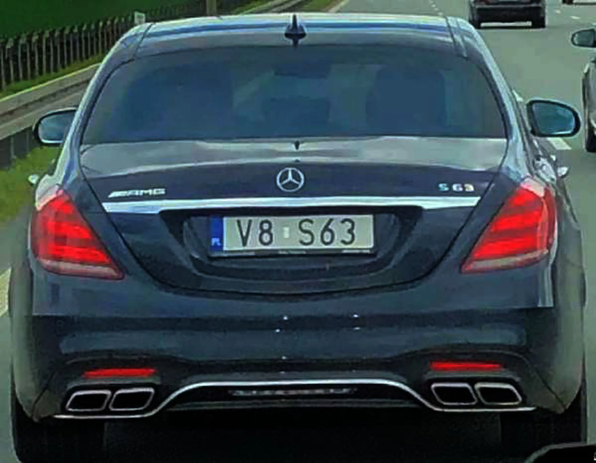 Fajny numer, blacha V8 S63