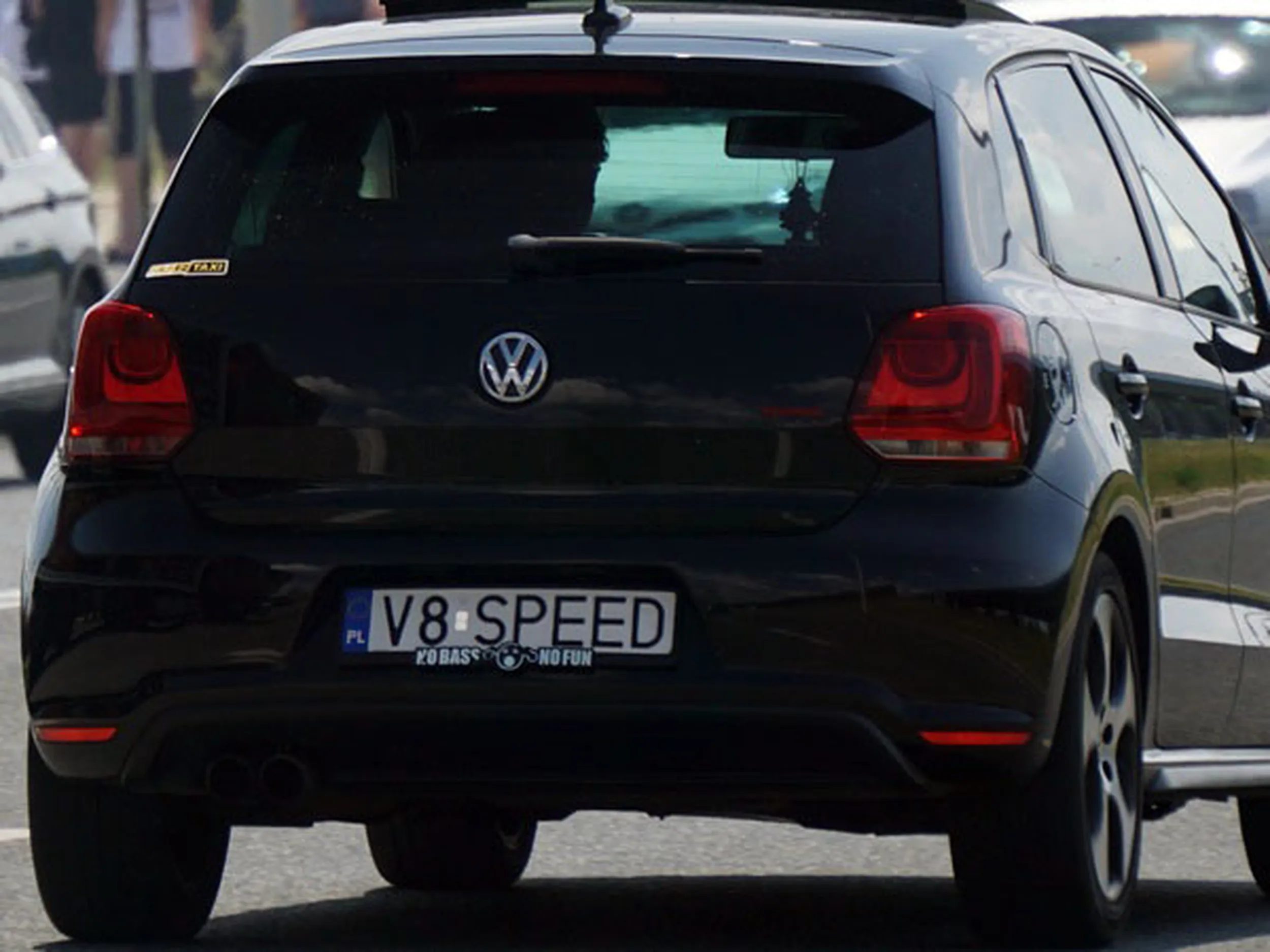 Fajny numer, blacha V8 SPEED