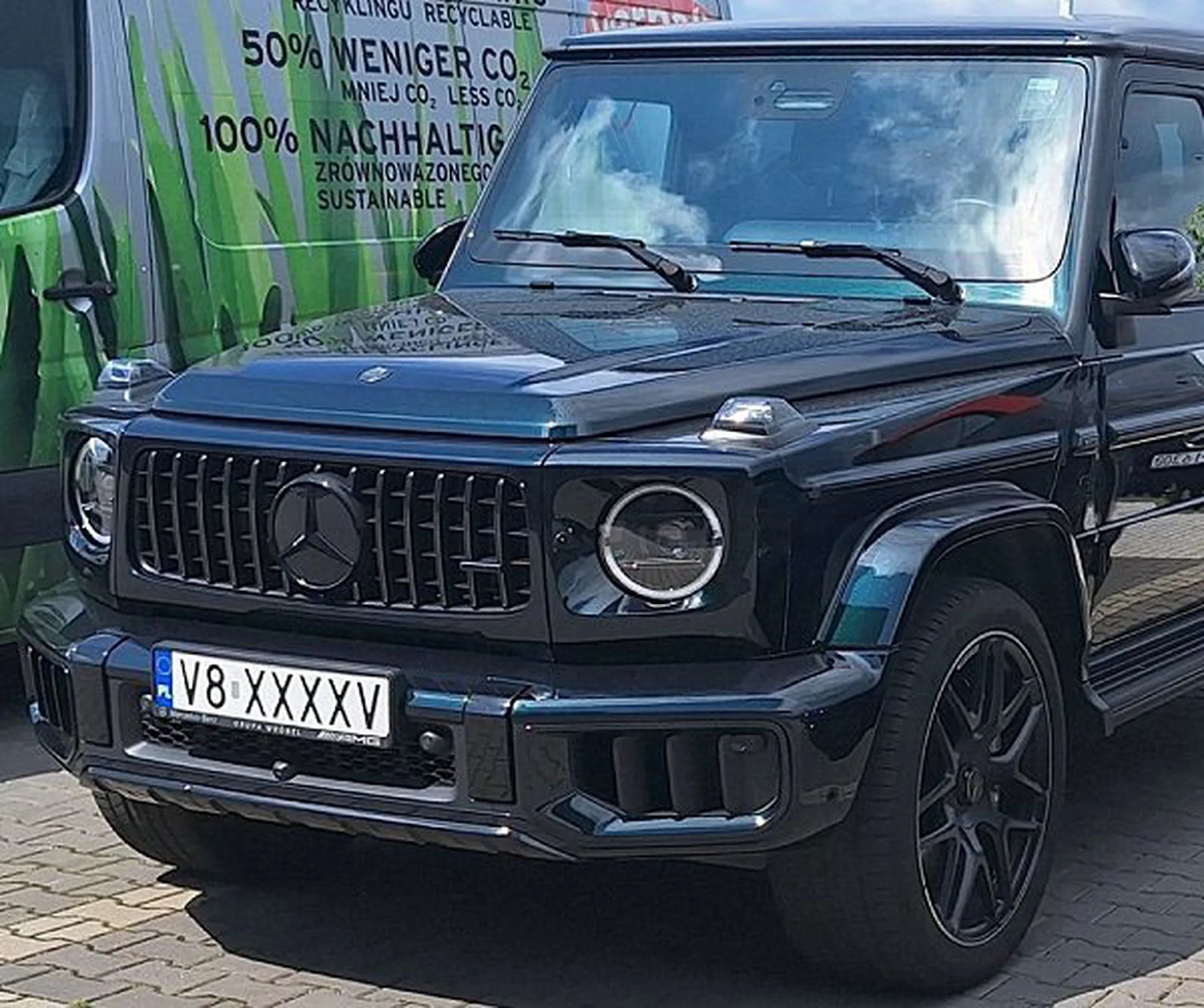 Fajny numer, blacha V8 XXXXV