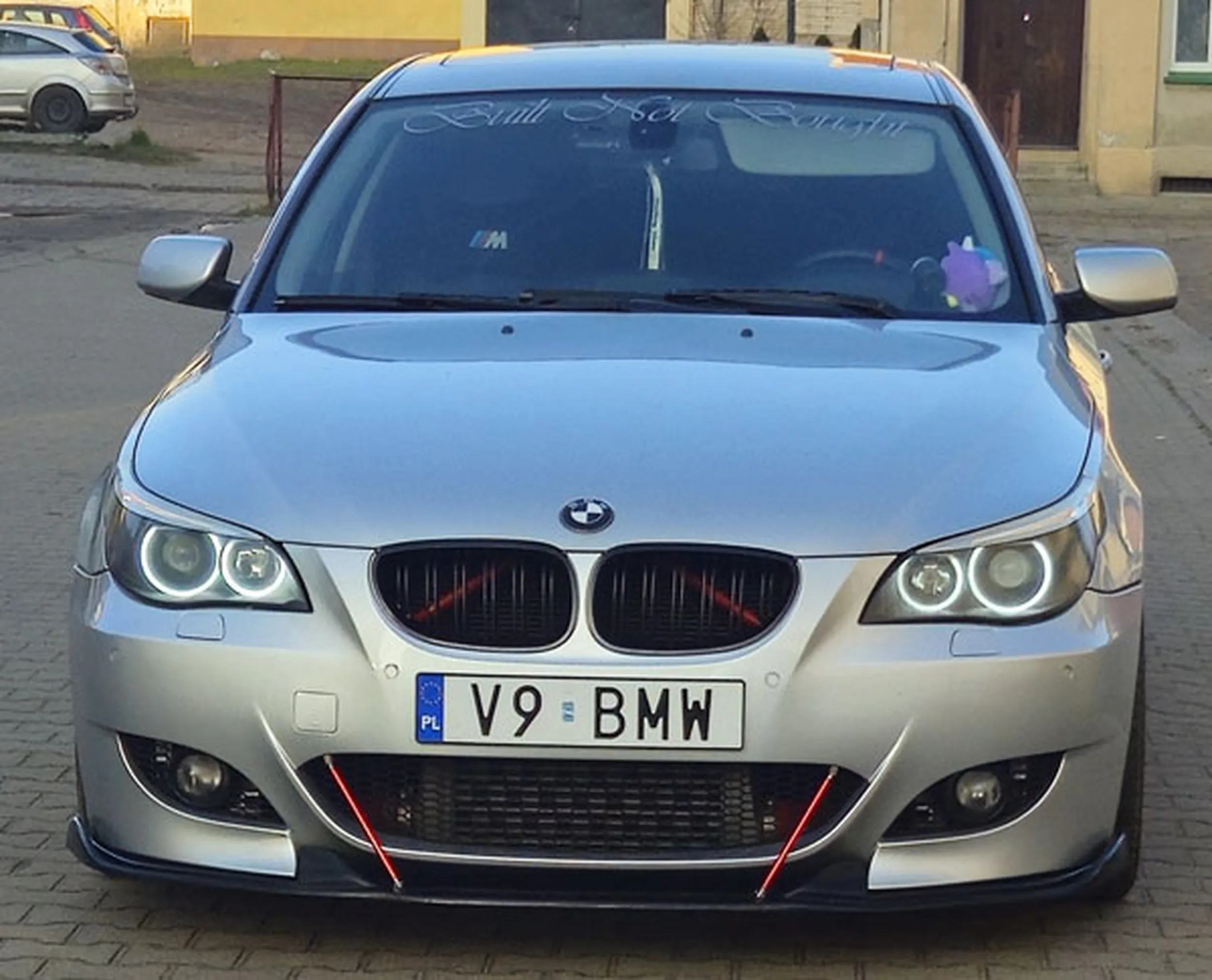 Fajny numer, blacha V9 BMW