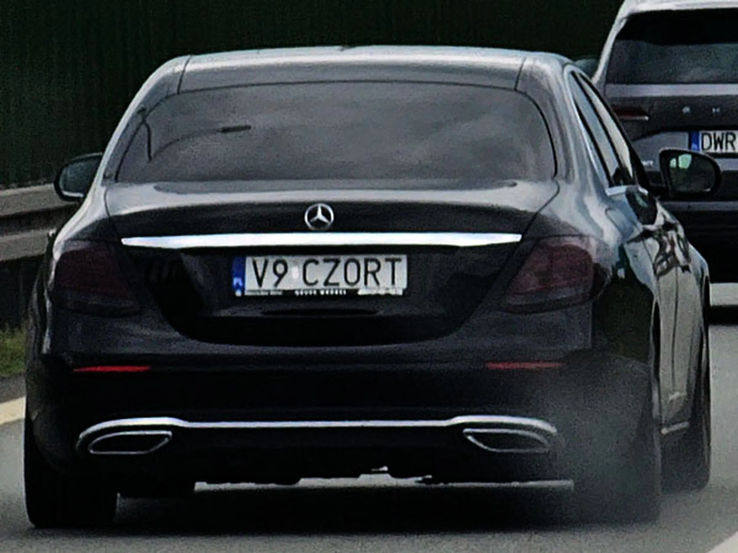 Fajny numer, blacha V9 CZORT