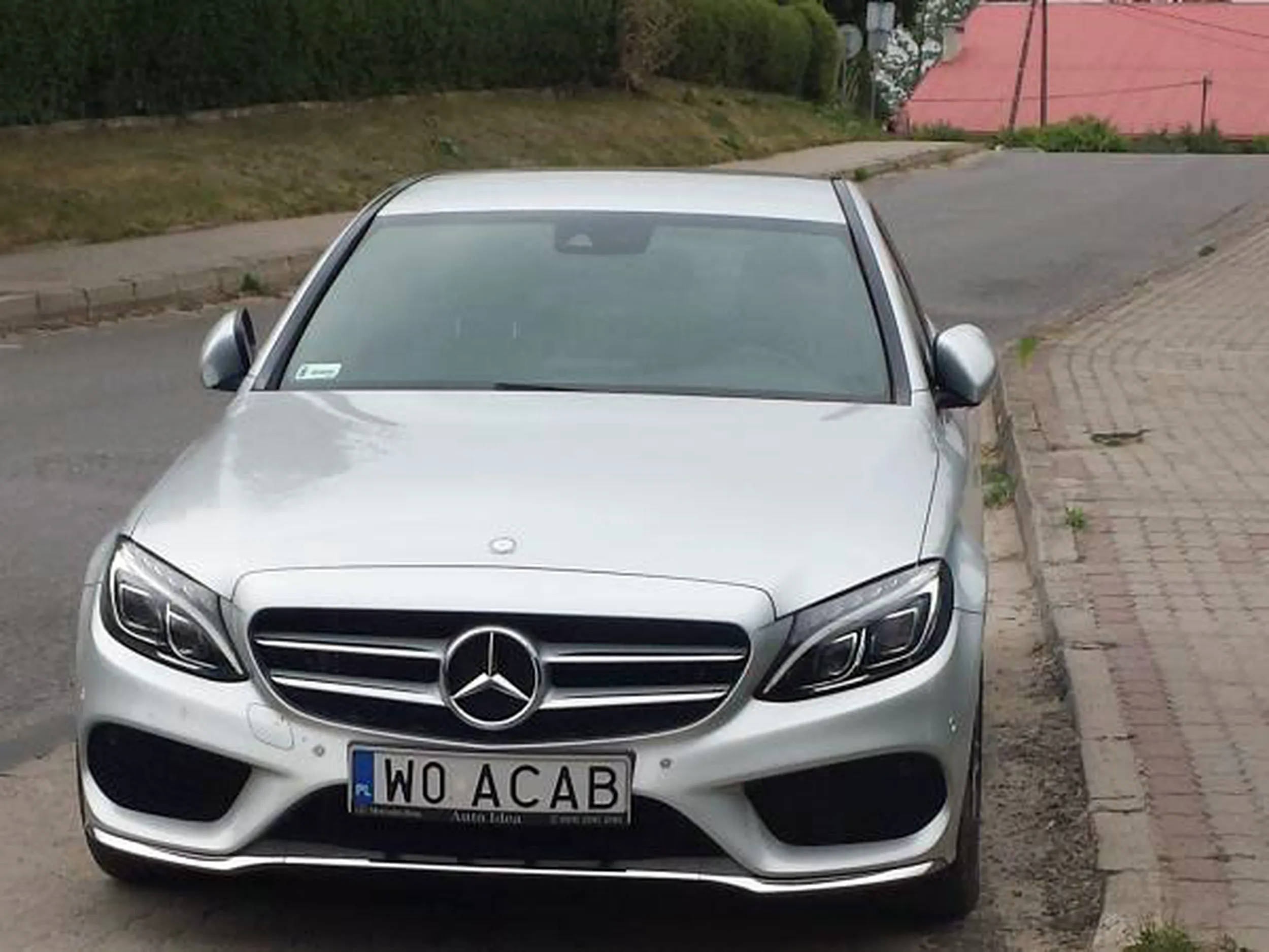 Fajny numer, blacha W0 ACAB