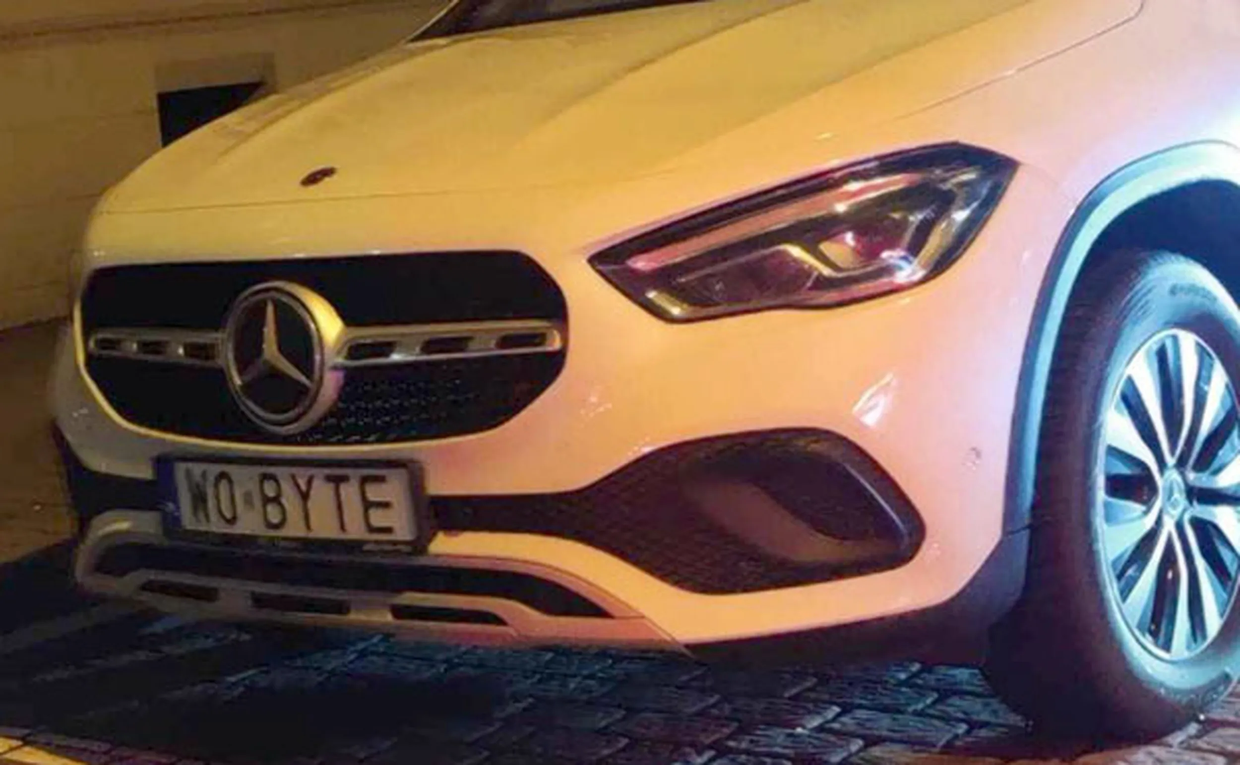 Fajny numer, blacha W0 BYTE