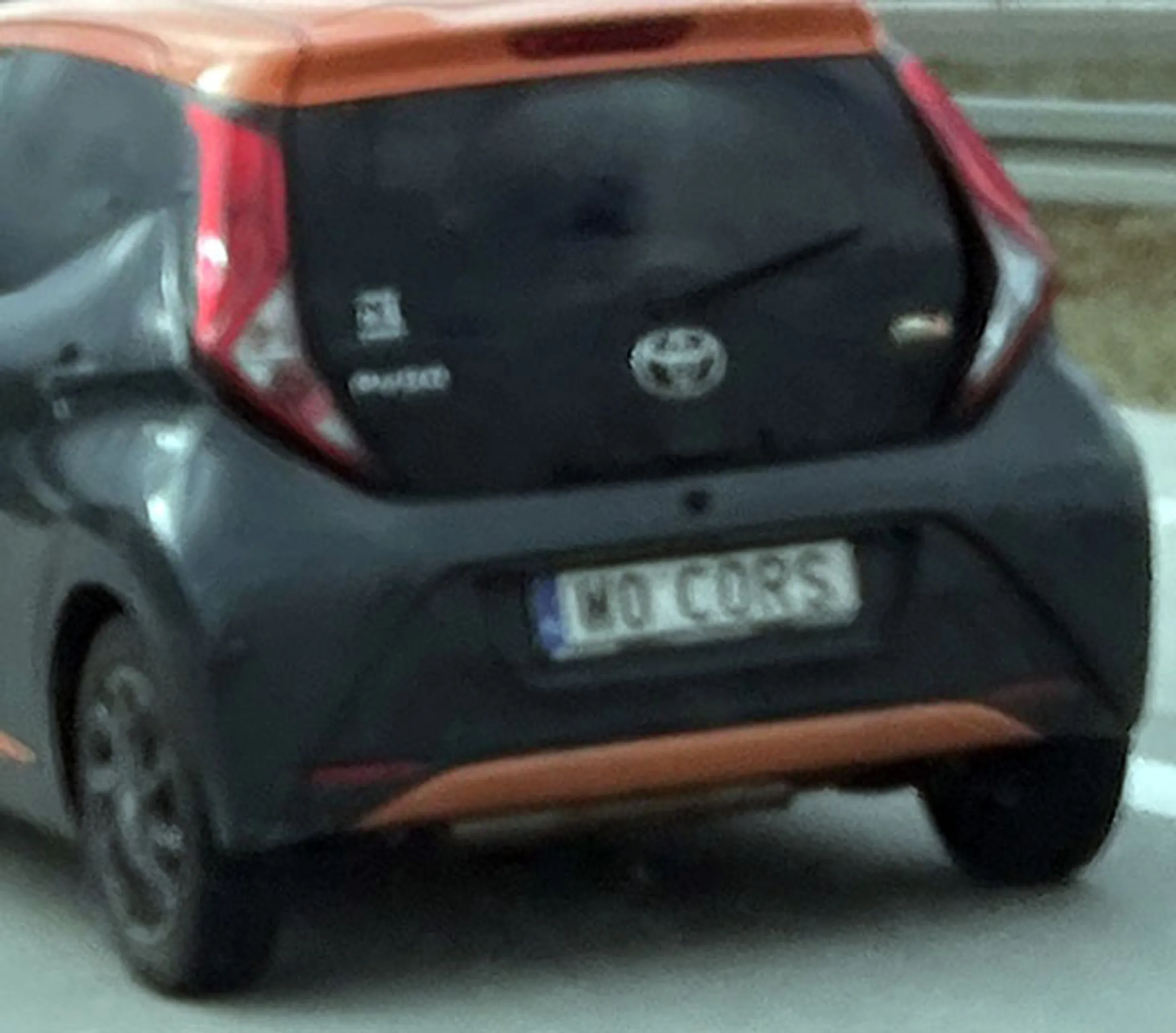 Fajny numer, blacha W0 CORS