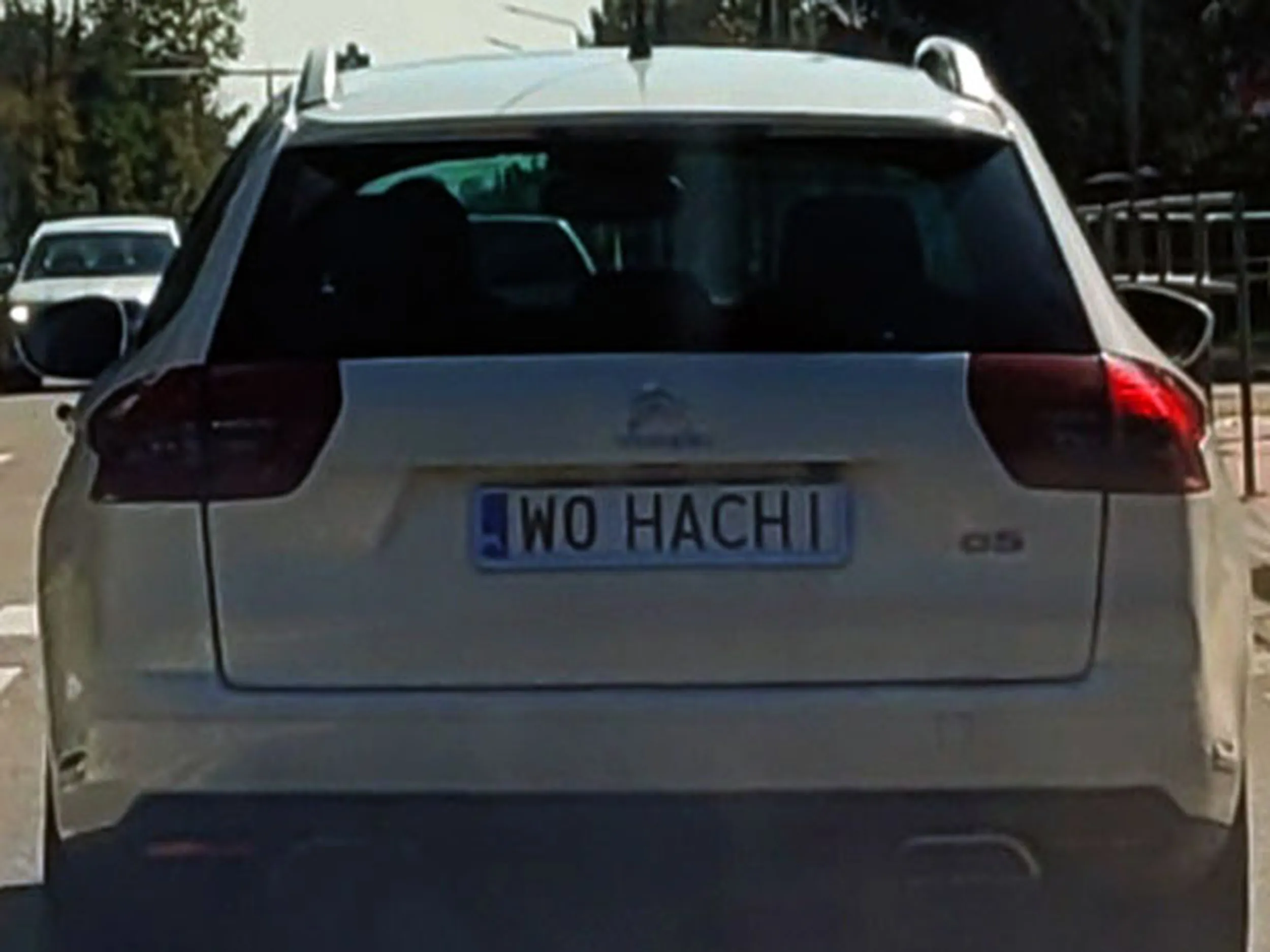 Fajny numer, blacha W0 HACHI