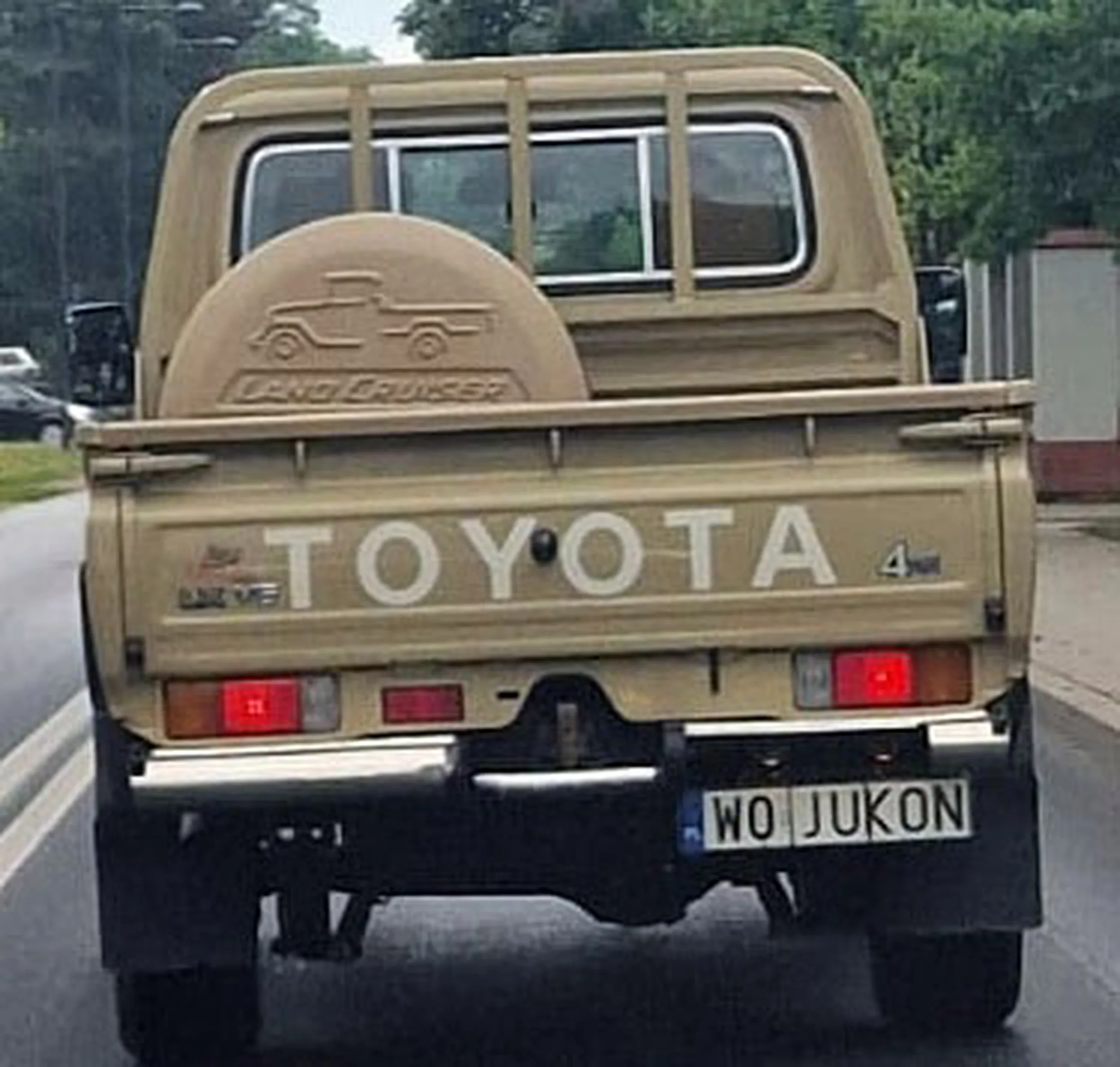 Fajny numer, blacha W0 JUKON