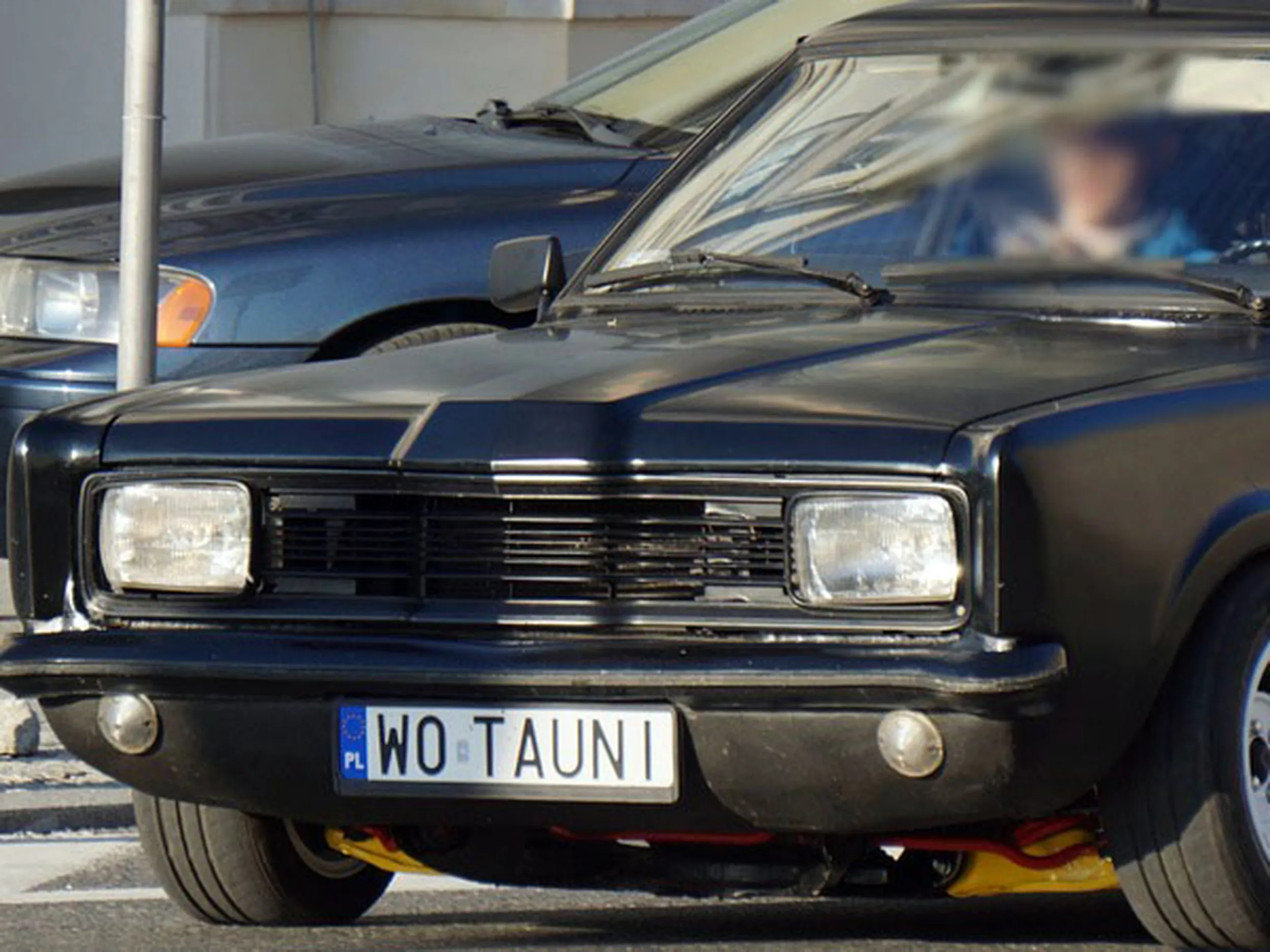 Fajny numer, blacha W0 TAUNI