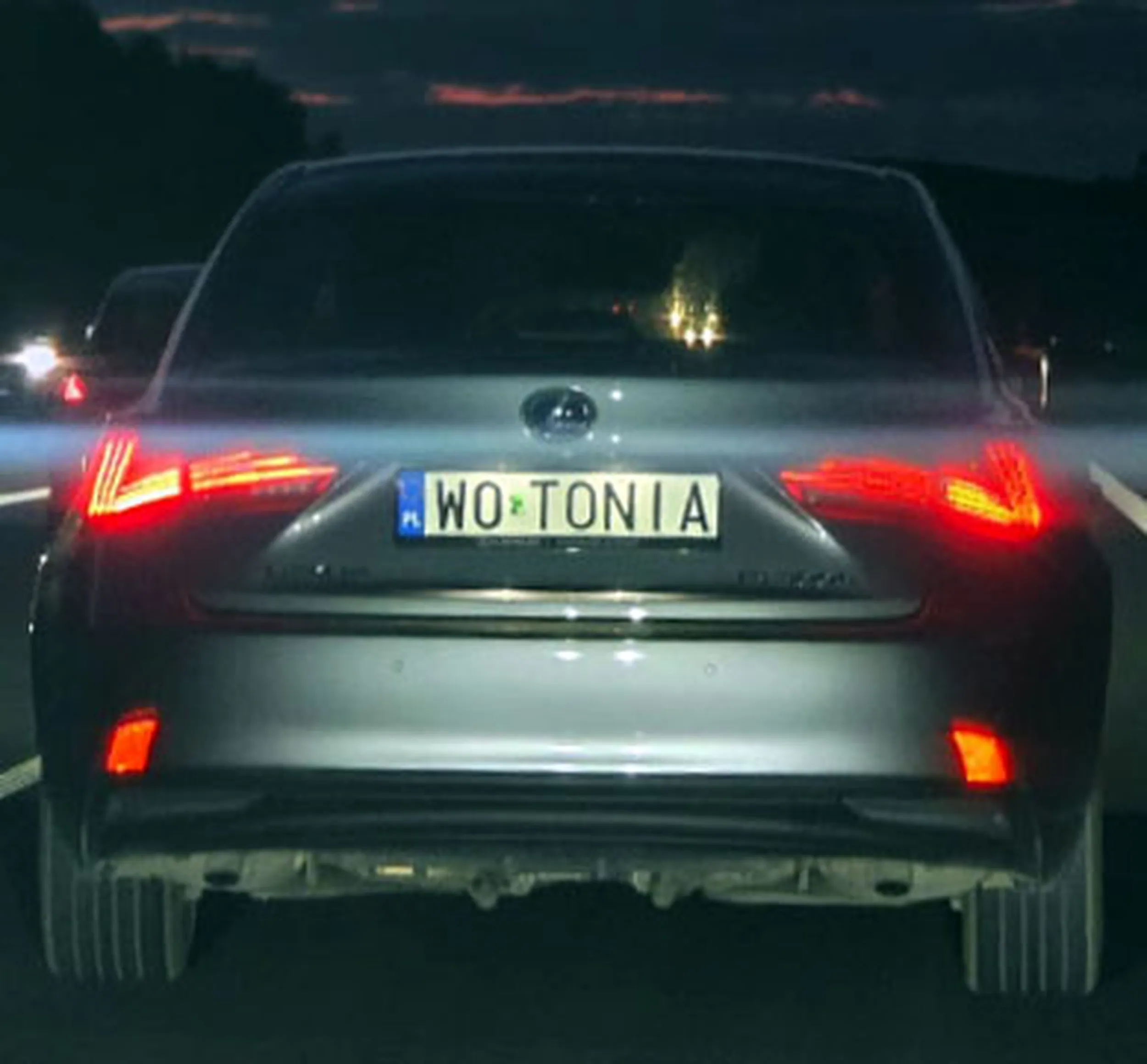 Fajny numer, blacha W0 TONIA