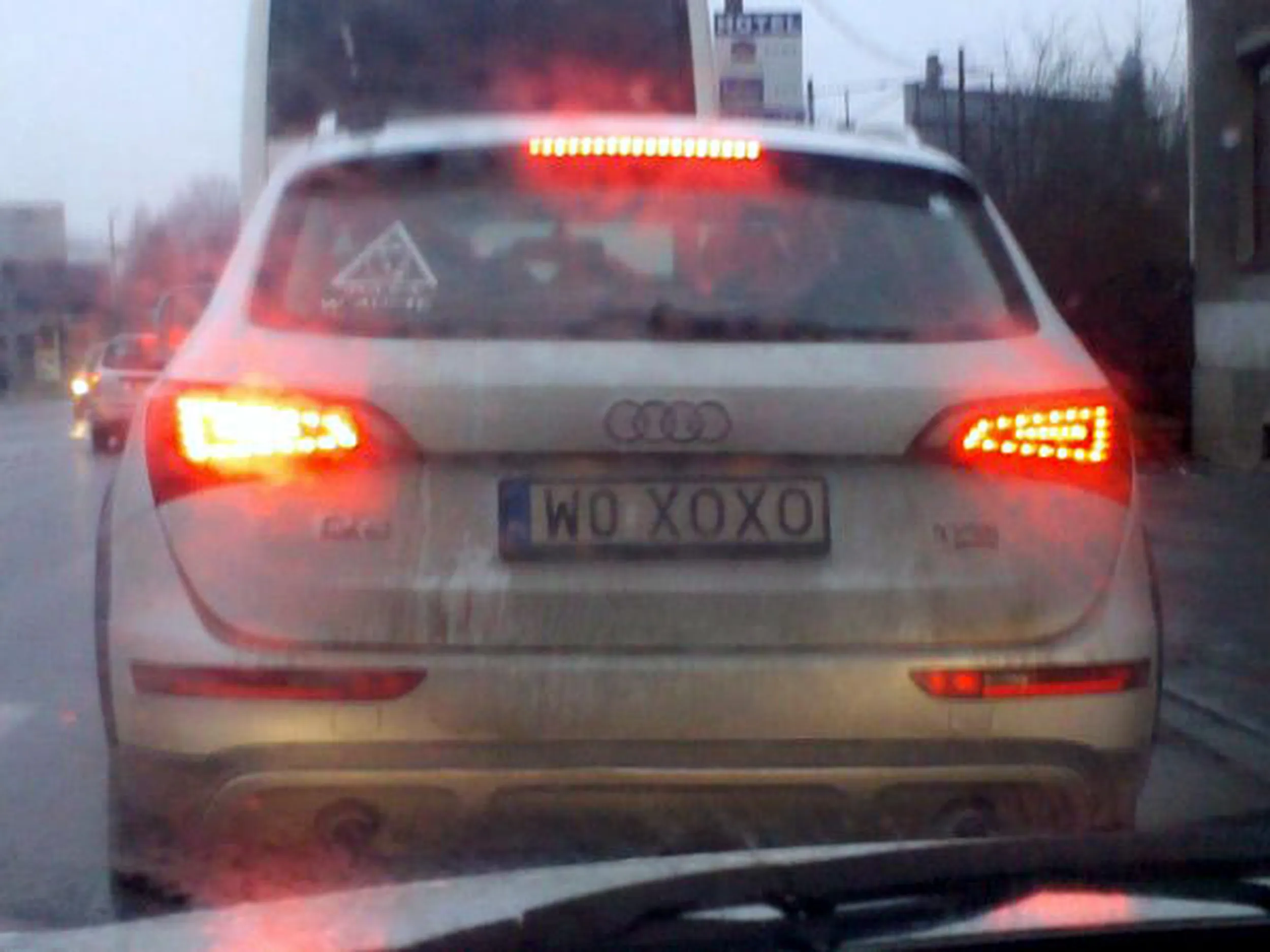 Fajny numer, blacha W0 XOXO