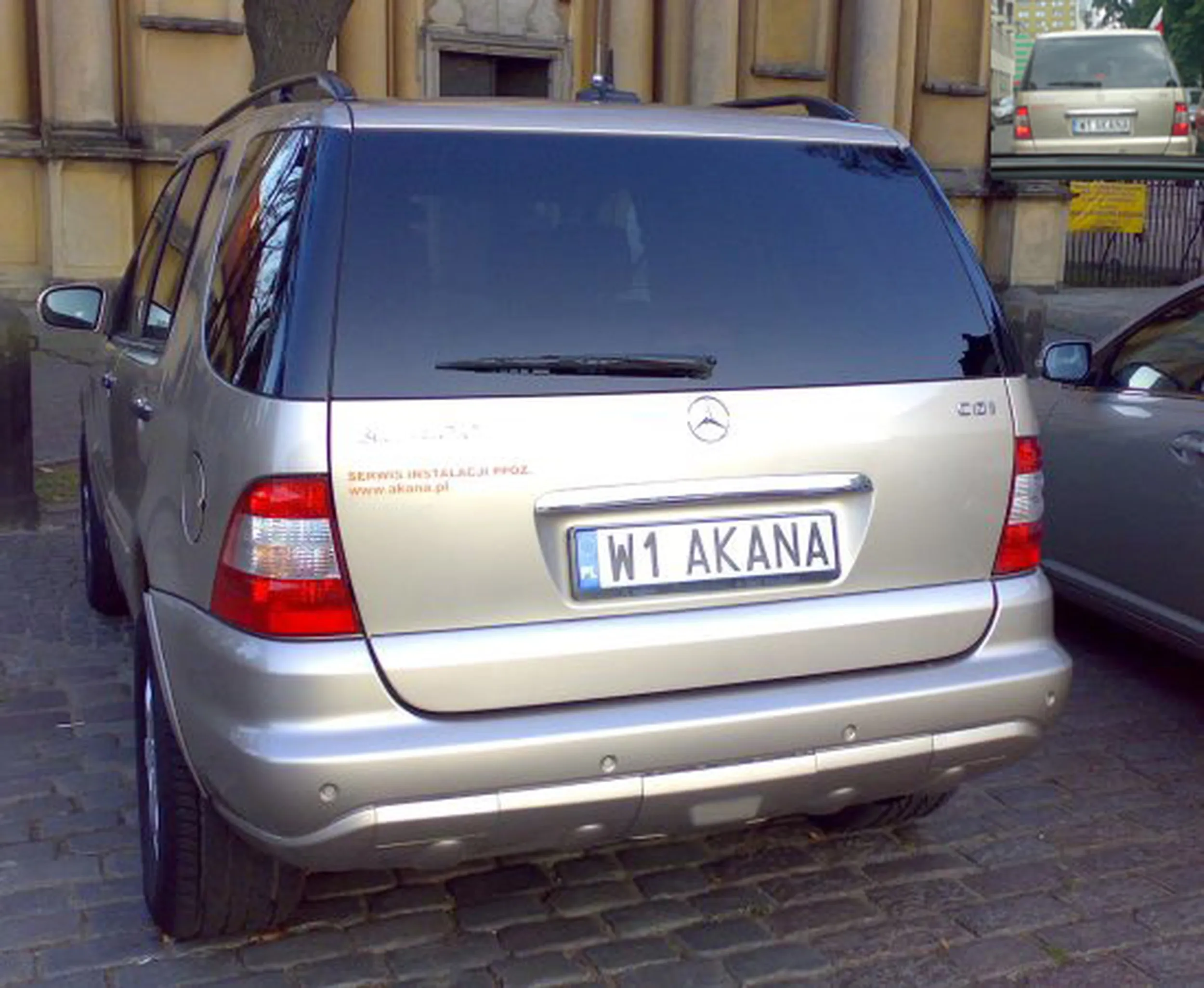 Fajny numer, blacha W1 AKANA