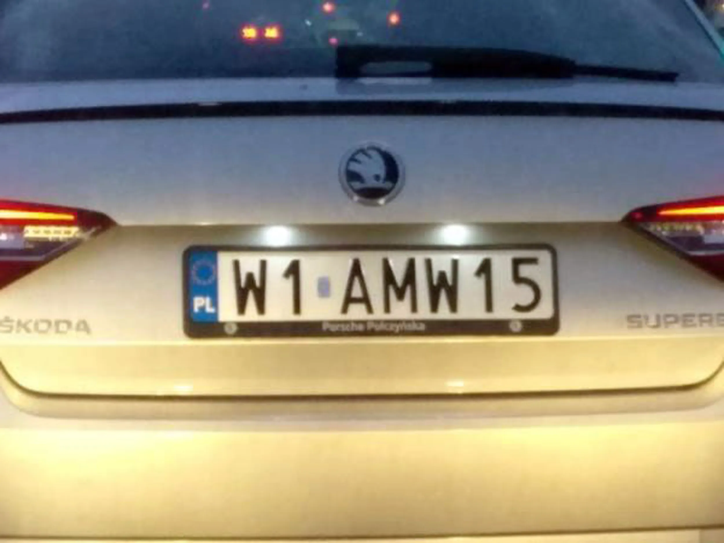 Fajny numer, blacha W1 AMW15