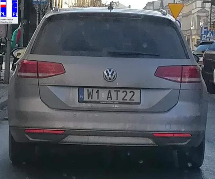 Fajny numer, blacha W1 AT22