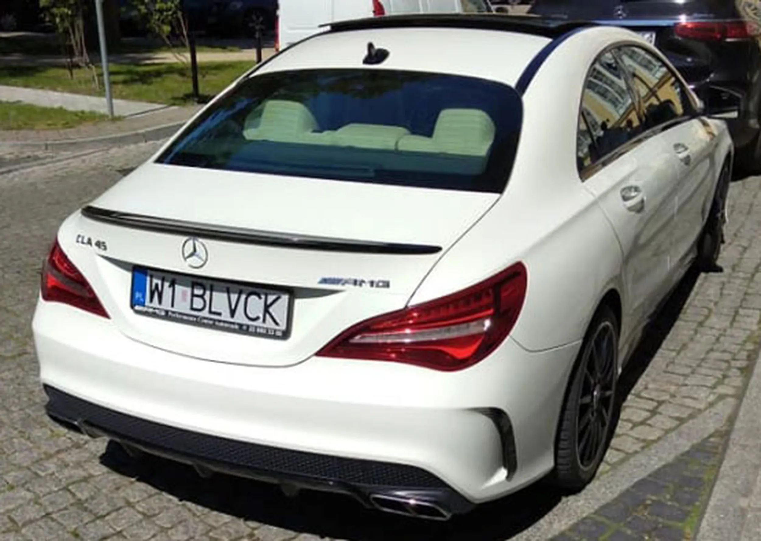 Fajny numer, blacha W1 BLVCK