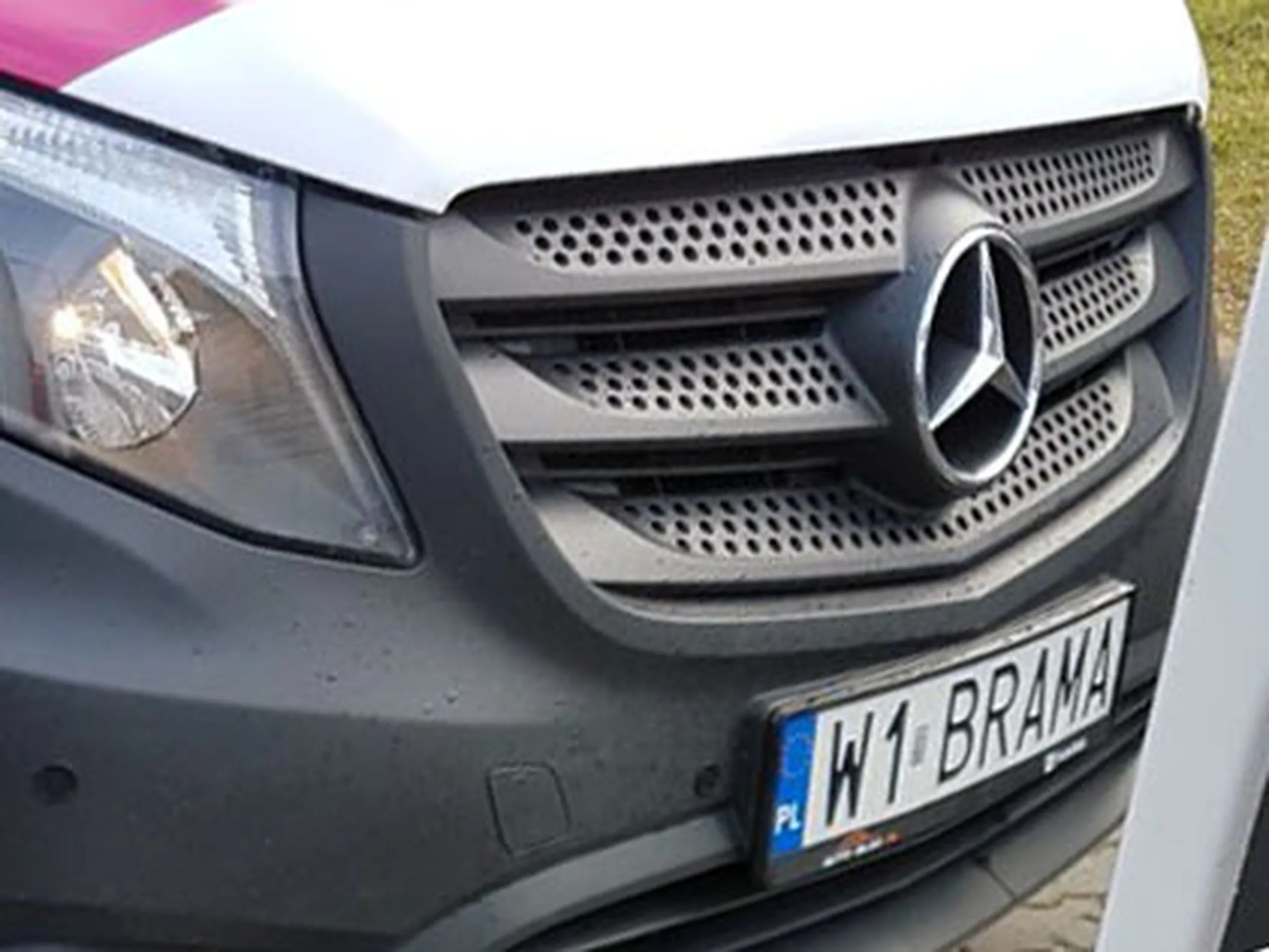 Fajny numer, blacha W1 BRAMA