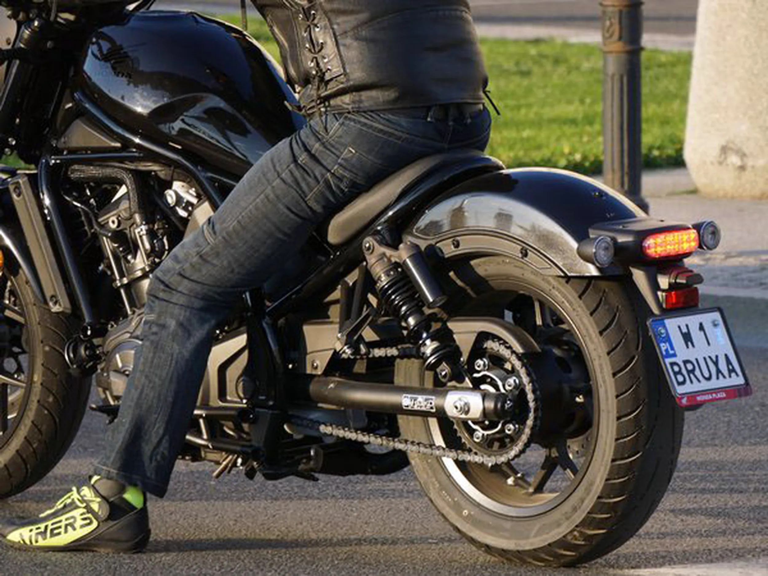 Fajny numer, blacha W1 BRUXA