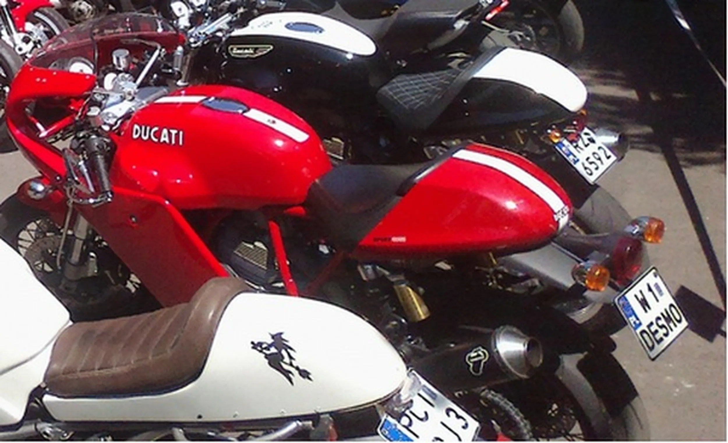 Fajny numer, blacha W1 DESMO