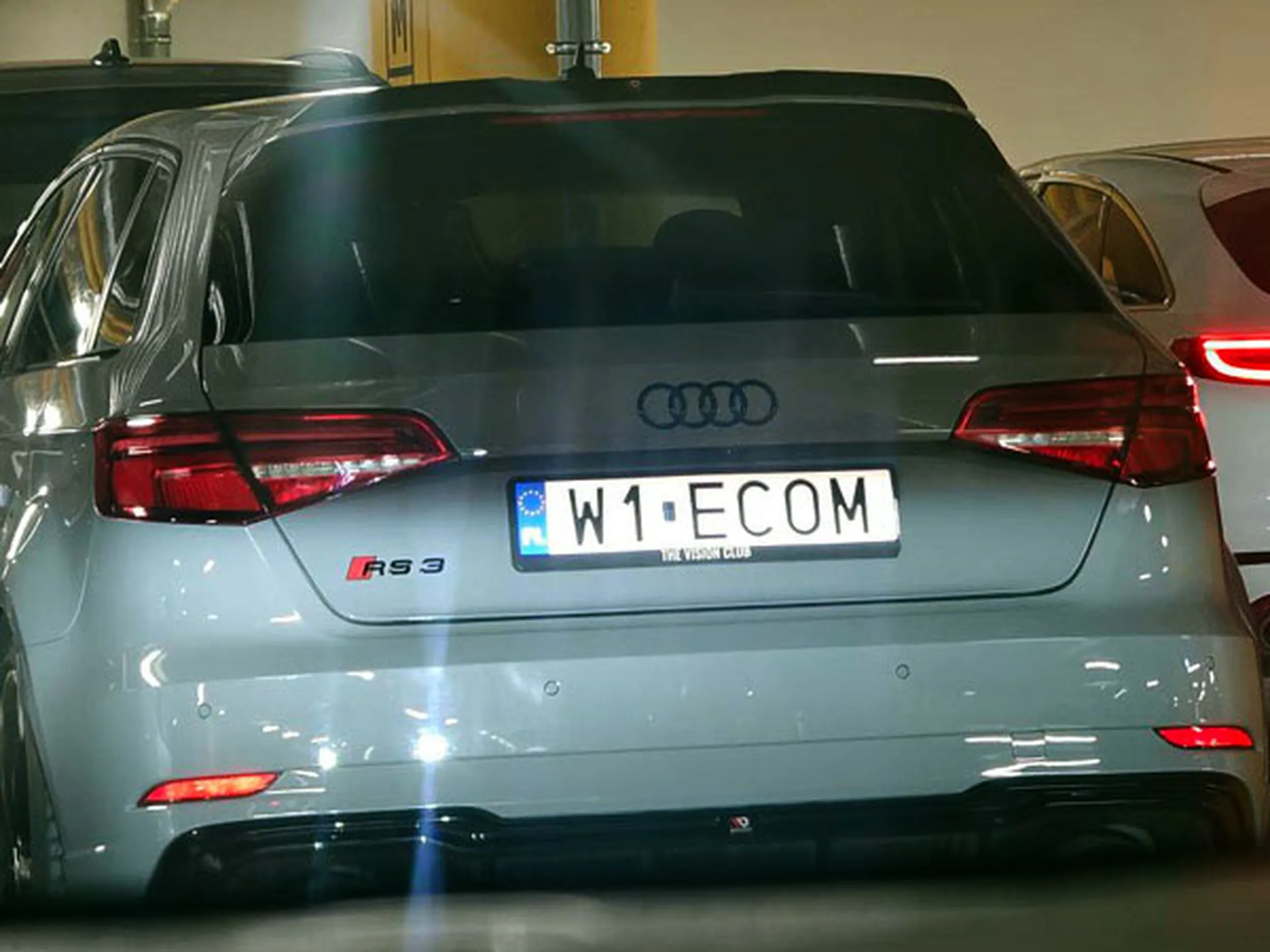 Fajny numer, blacha W1 ECOM