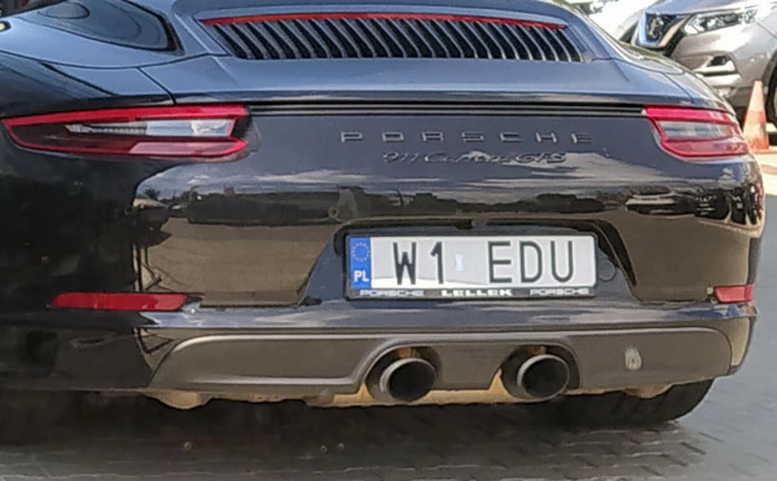 Fajny numer, blacha W1 EDU