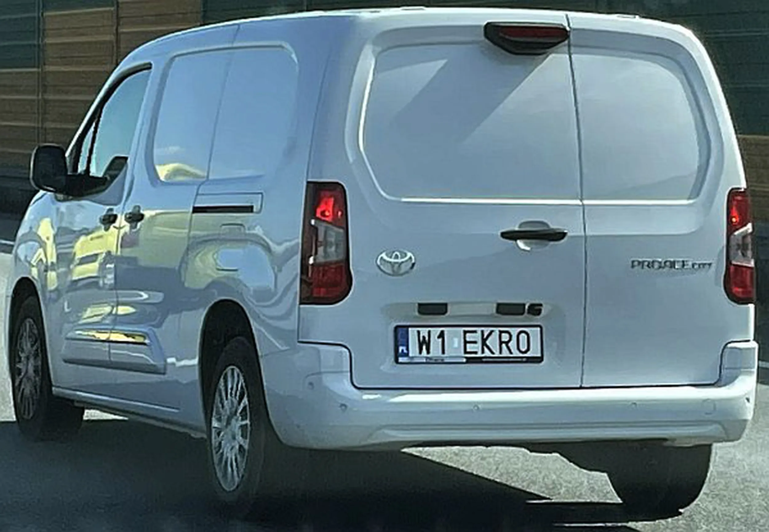 Fajny numer, blacha W1 EKRO