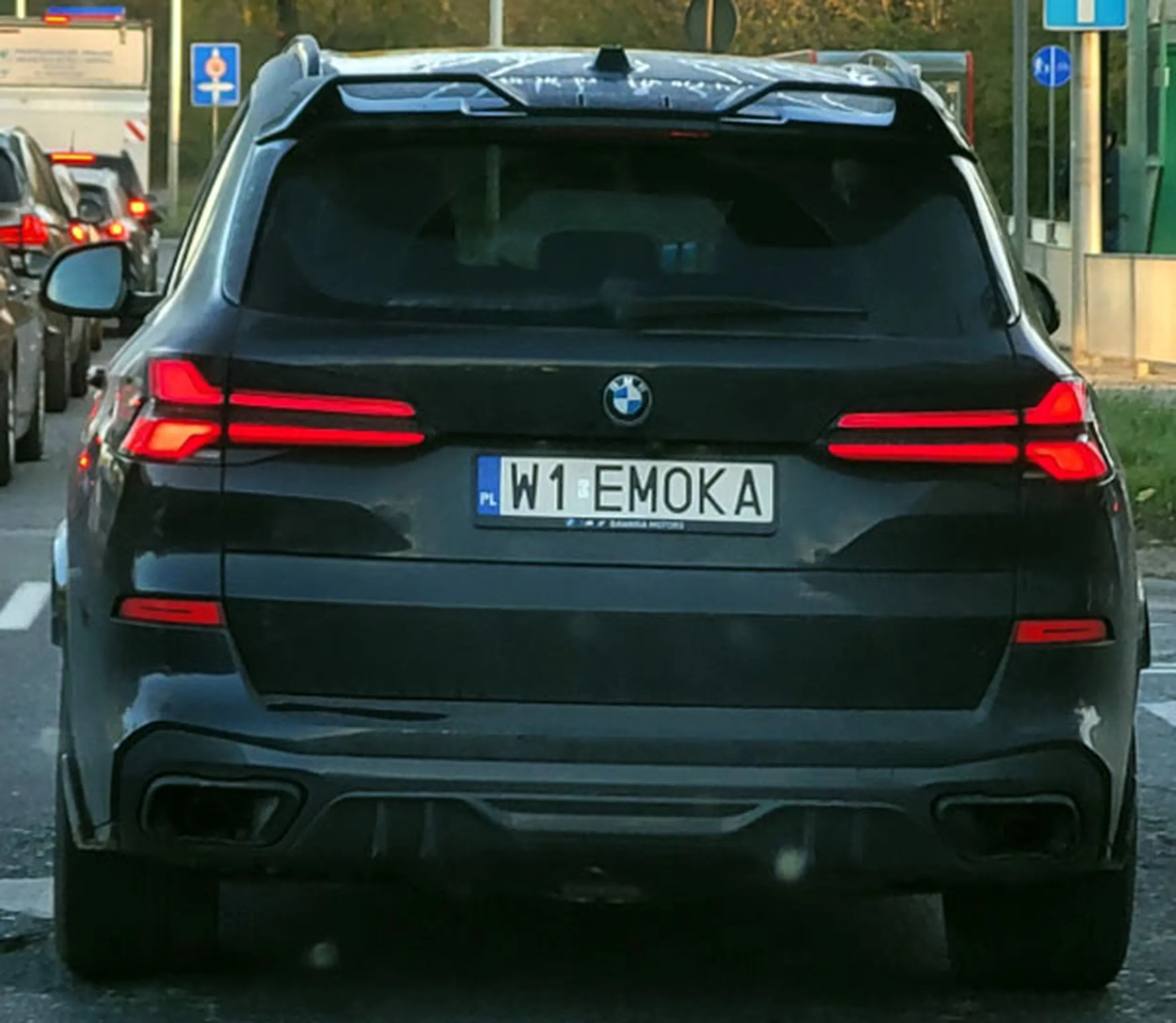 Fajny numer, blacha W1 EMOKA