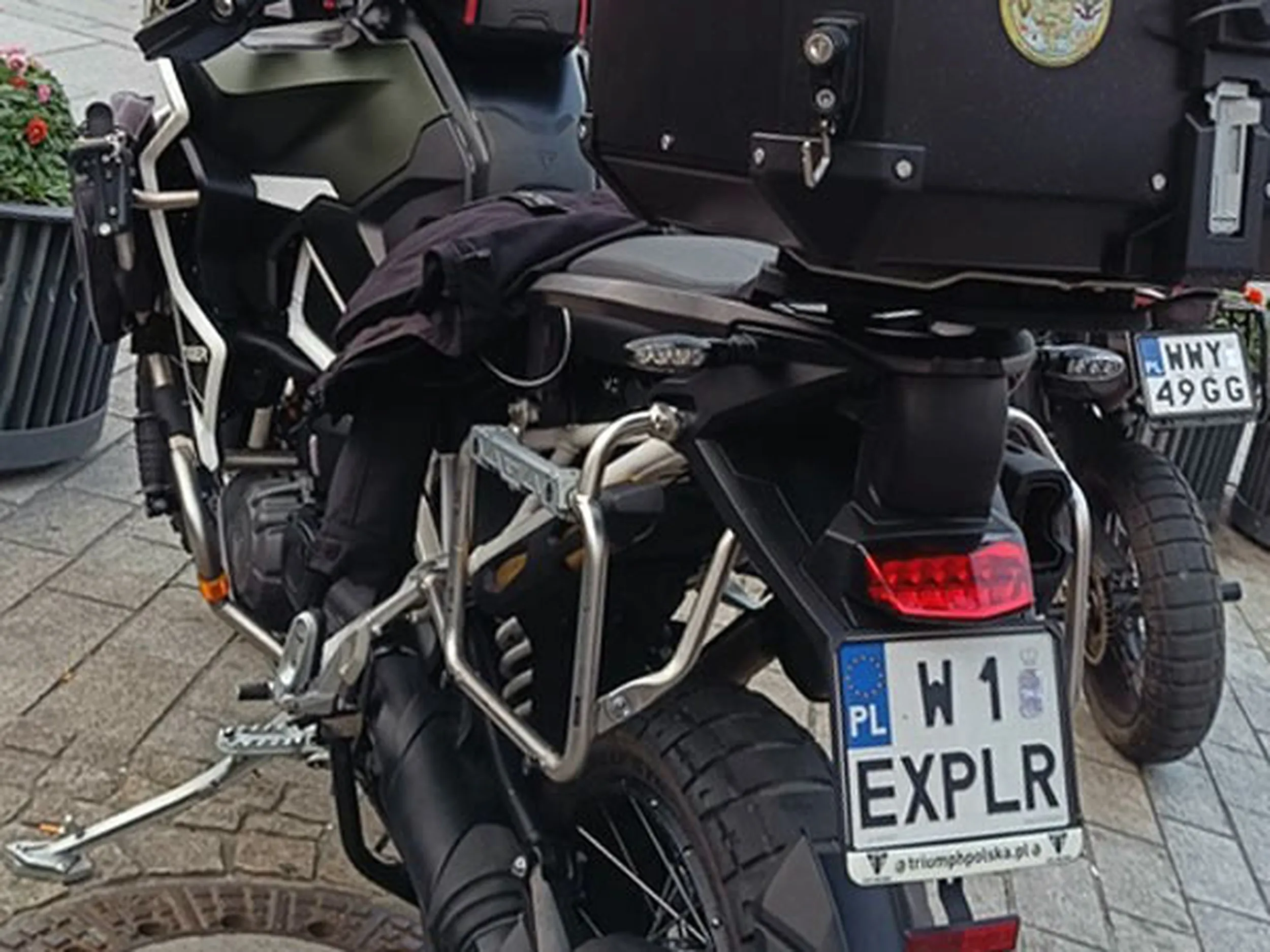 Fajny numer, blacha W1 EXPLR