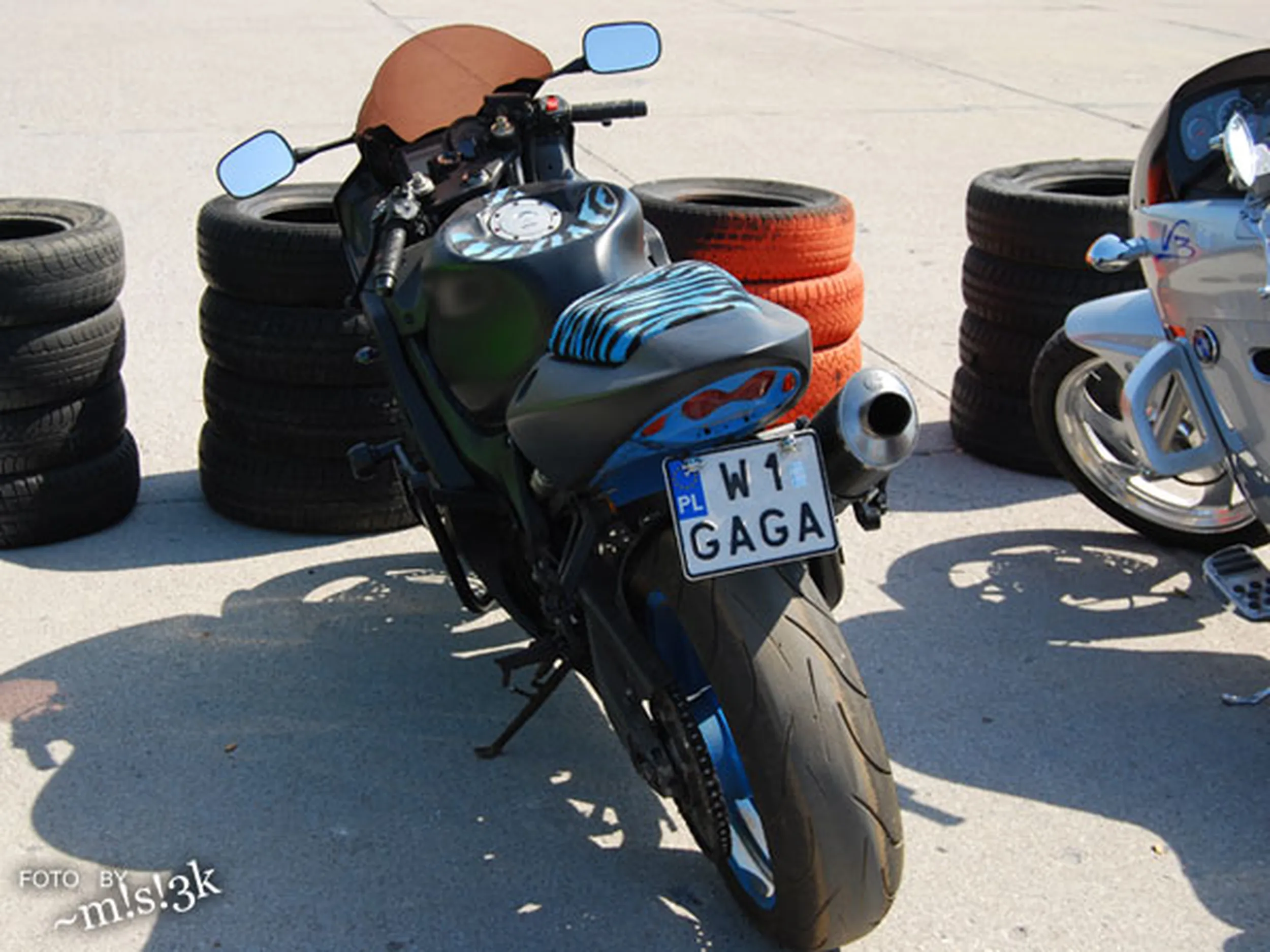 Fajny numer, blacha W1 GAGA